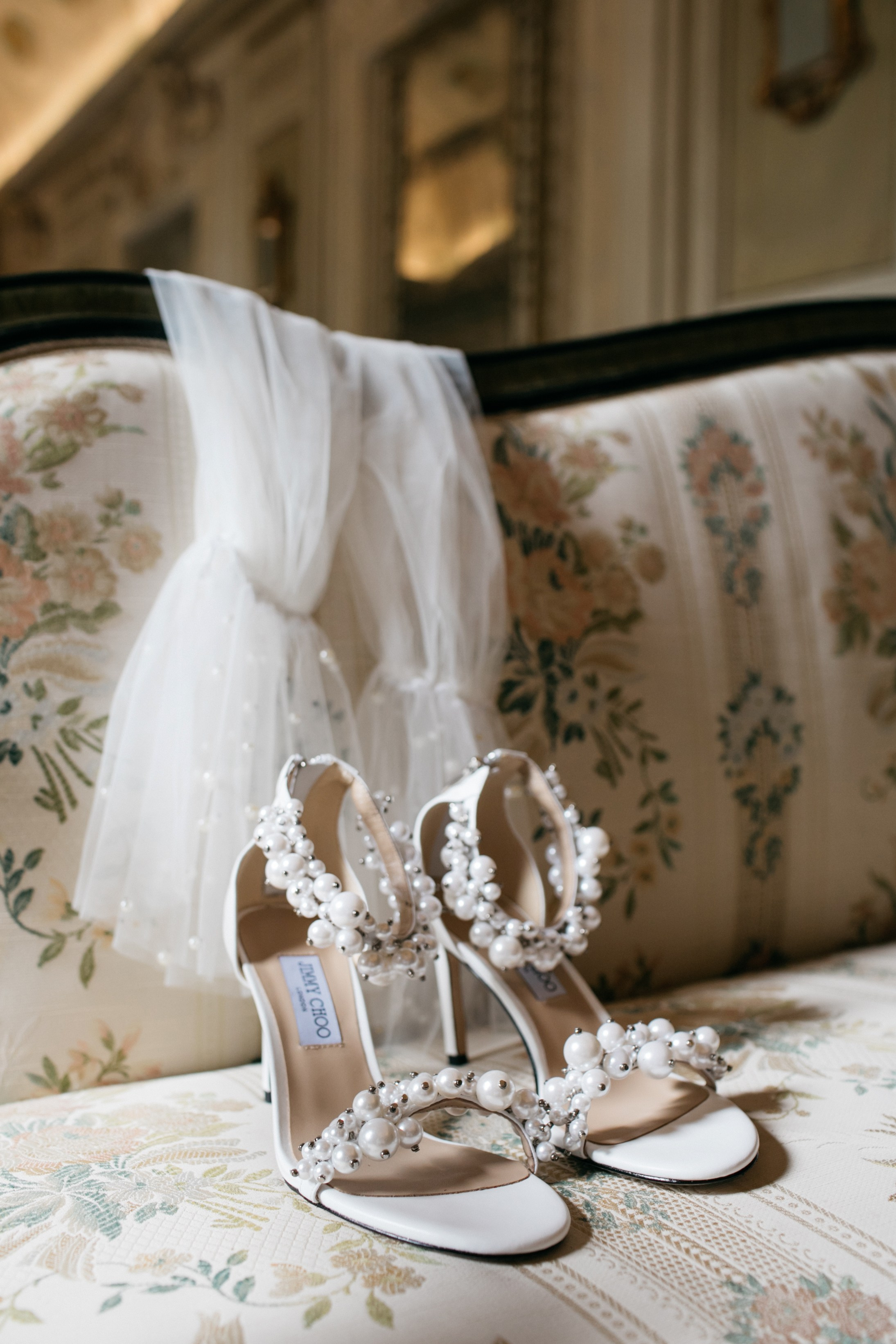 Tuscany Castello di Montegufoni wedding. Iurkovski PHOTOGRAPHY in Europe. Luxury destination weddings and events