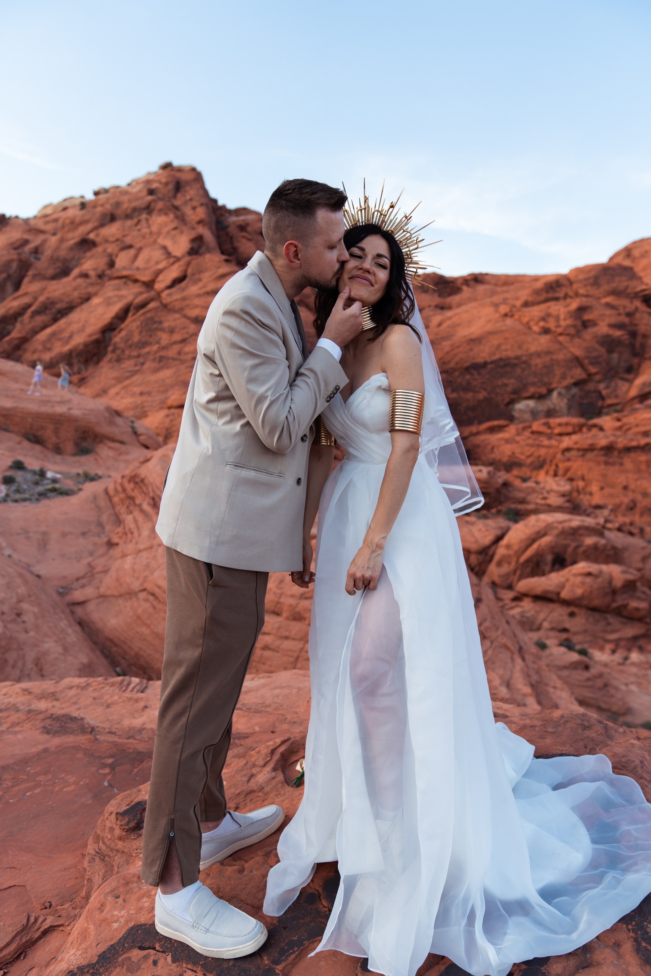M&S. Wedding & elopement photographer Viktoriya Kravtsov. Las Vegas
