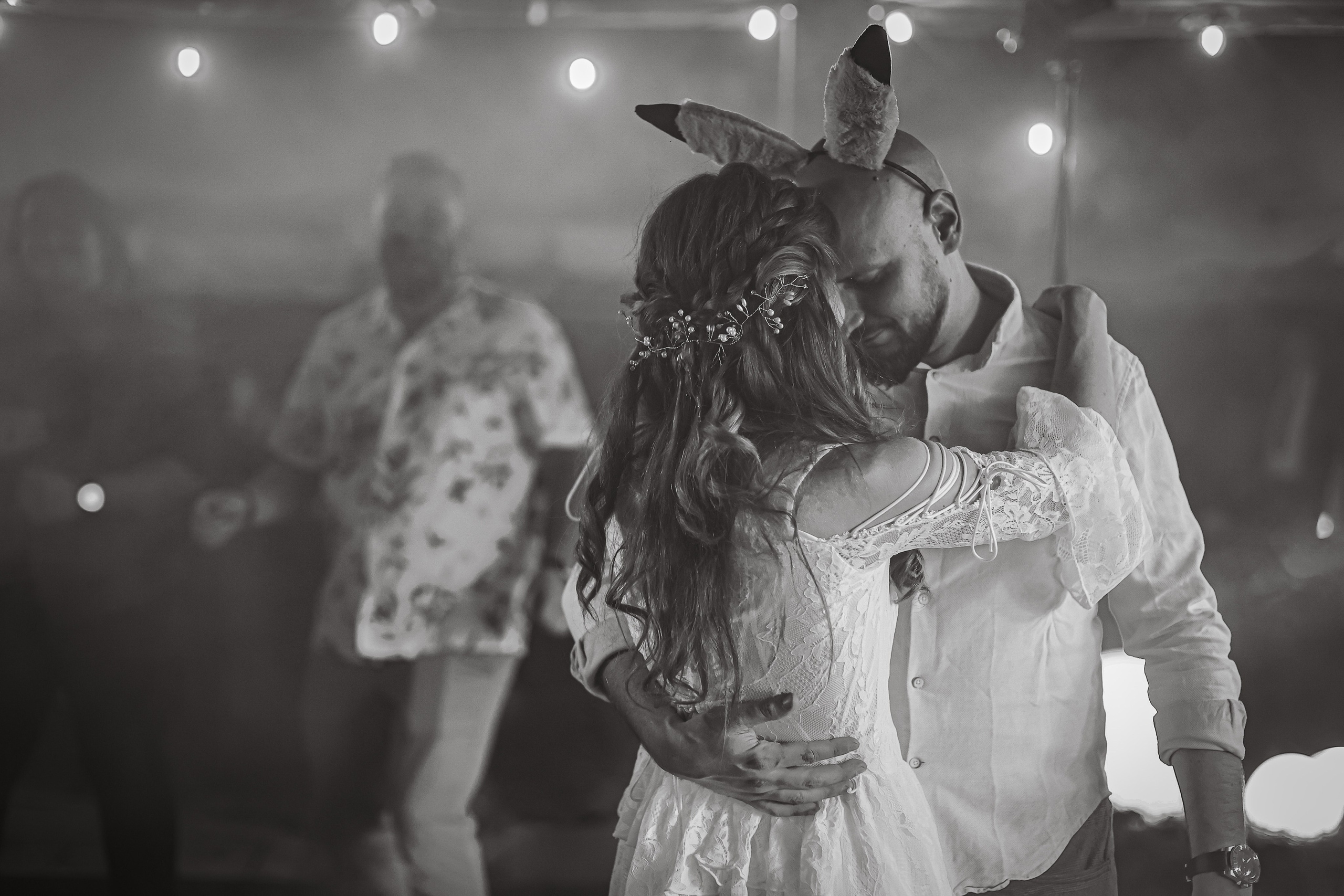 Orsi & Remus, eleganță în inima Transilvaniei. Rares Bucur is a professional wedding photographer based in Cluj-Napoca, Romania, specializing in wedding photography