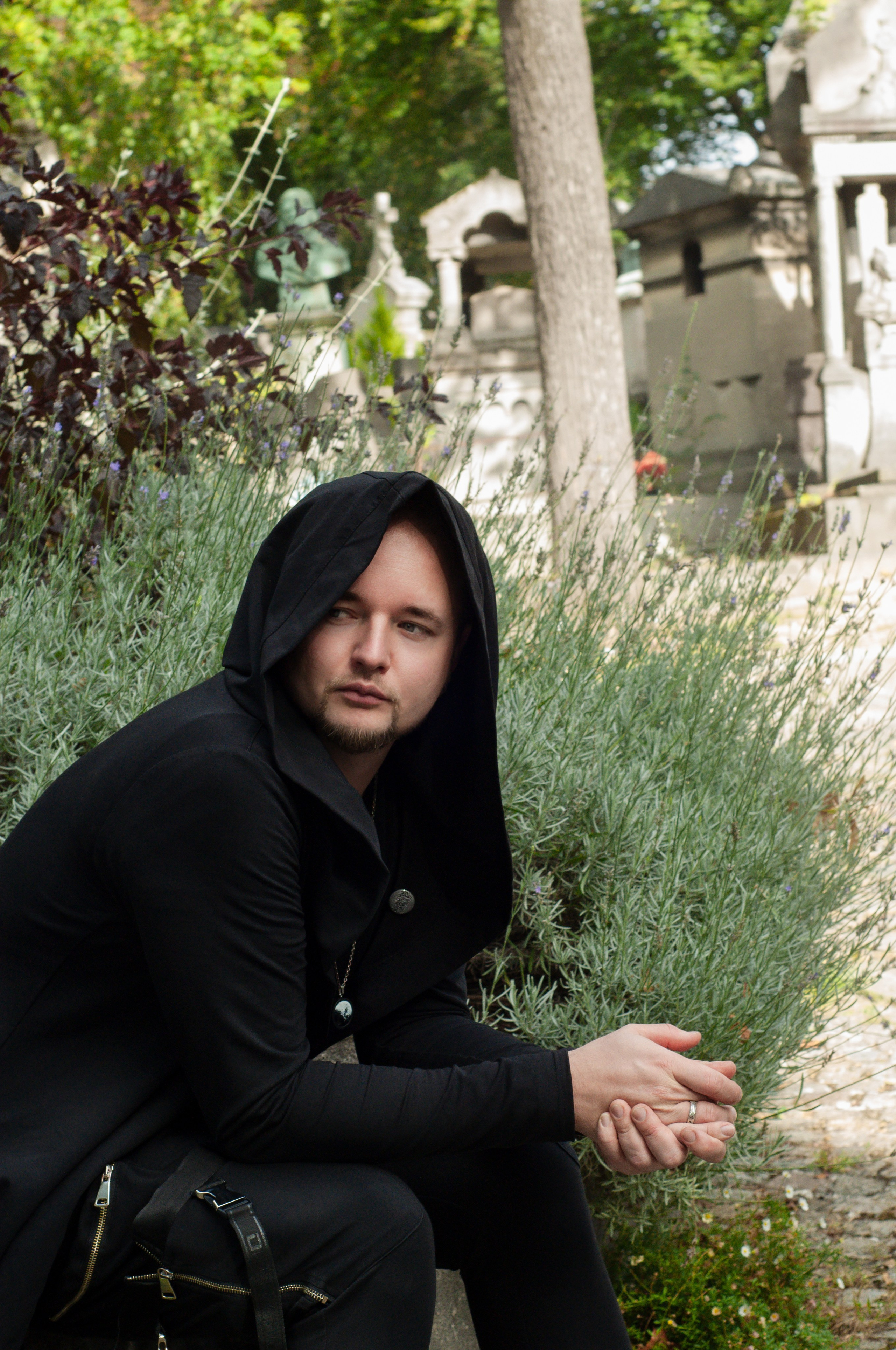 Фотосессия на Пер-Лашез. Фотограф в Париже Полина Осипова