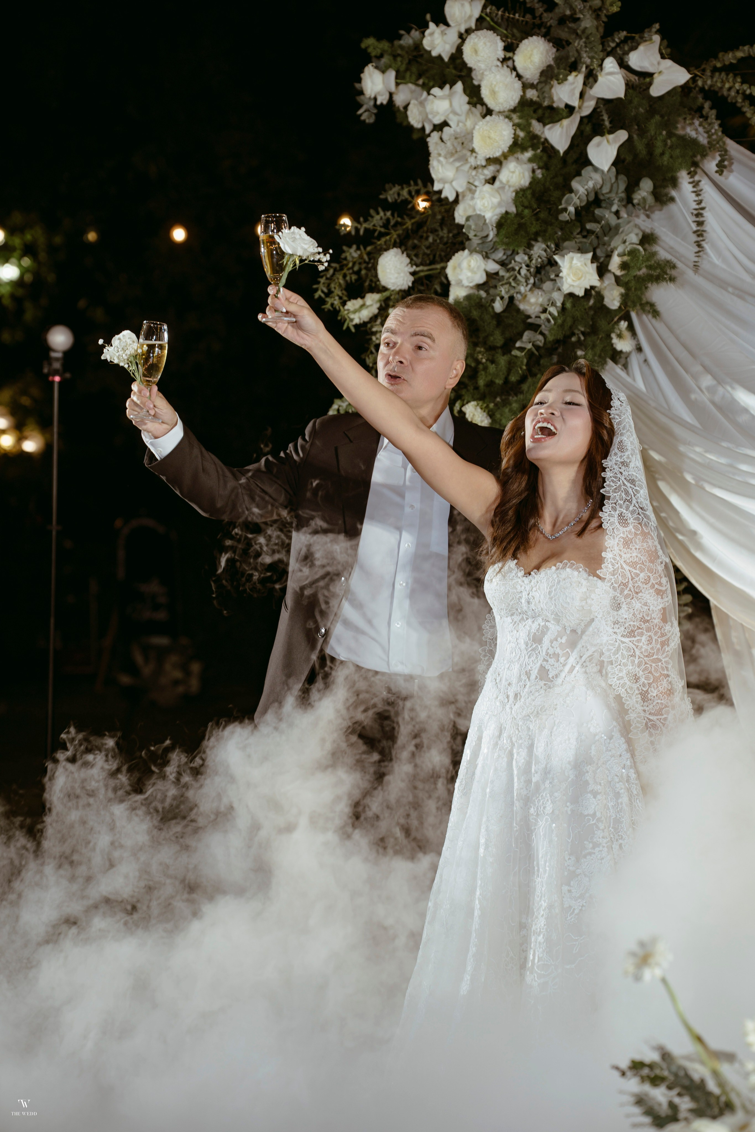 ALEX & NICOLE. WEDDING PHOTOGRAPHER IN VIETNAM