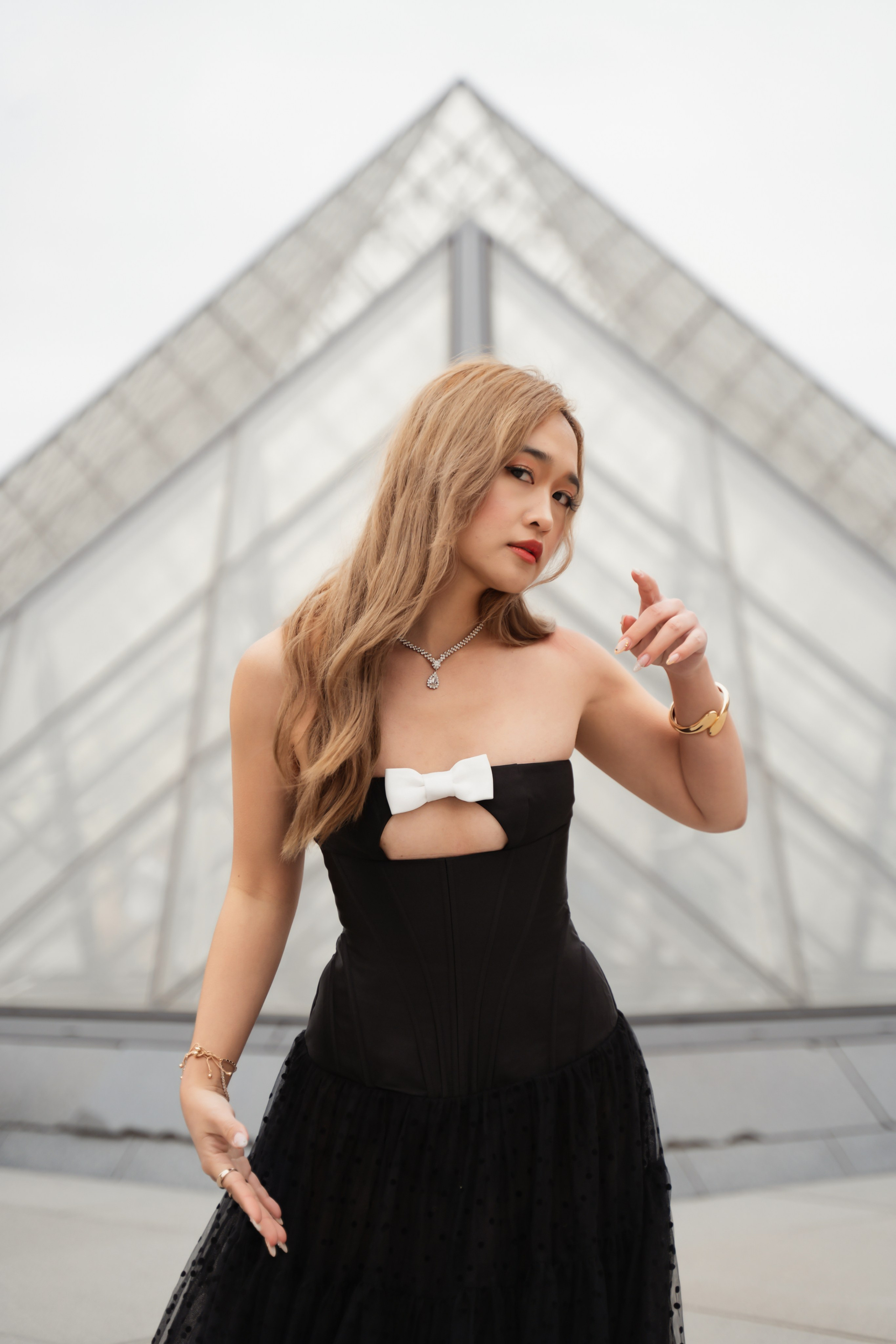 Natalie (2.5 hours). Photographer in Paris|Solo and groups, portraits & content, couples photo-shoot in Paris at the best locations