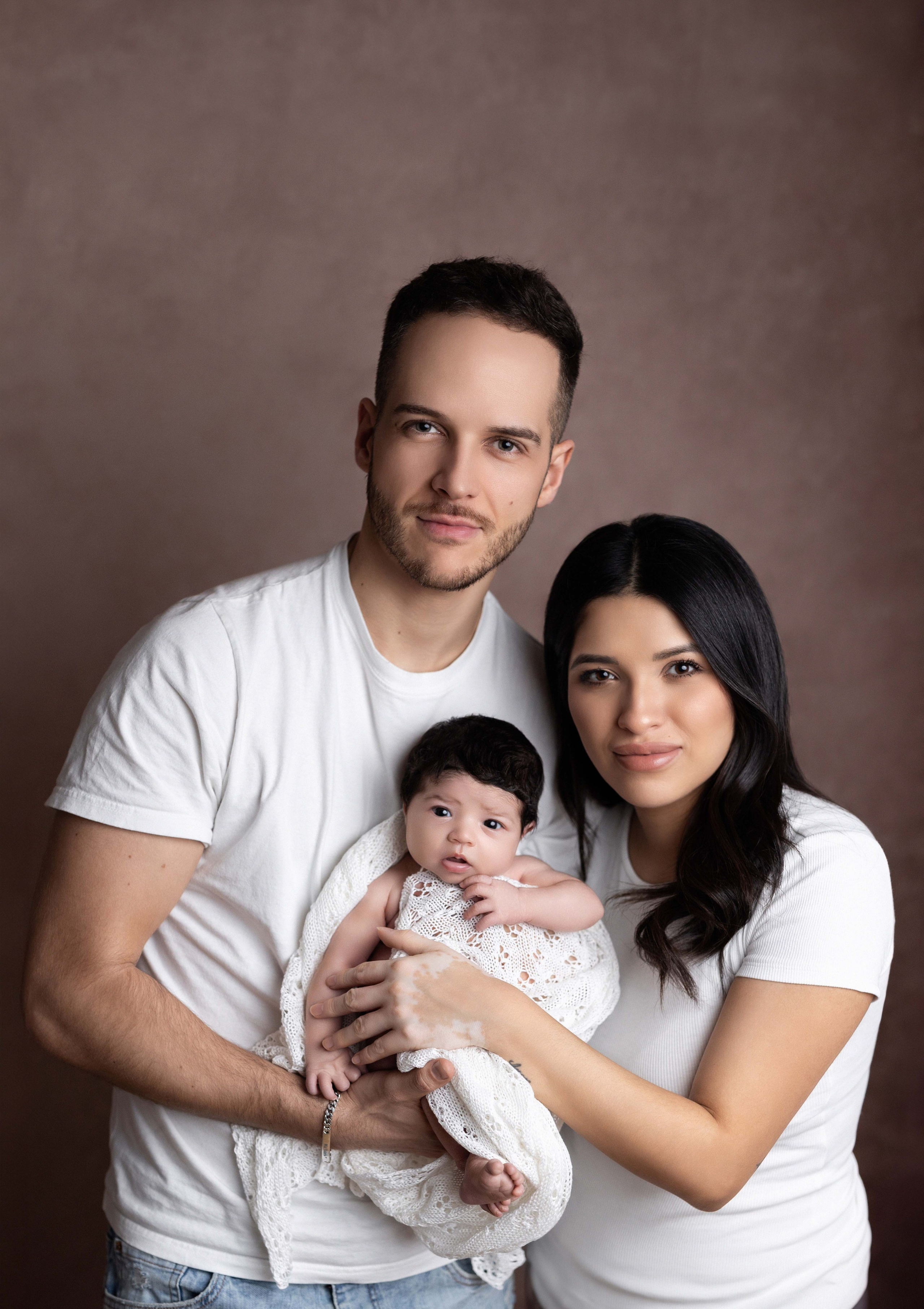 Newborn Classic. Newborn, kids, family photographer based near Zurich, Switzerland