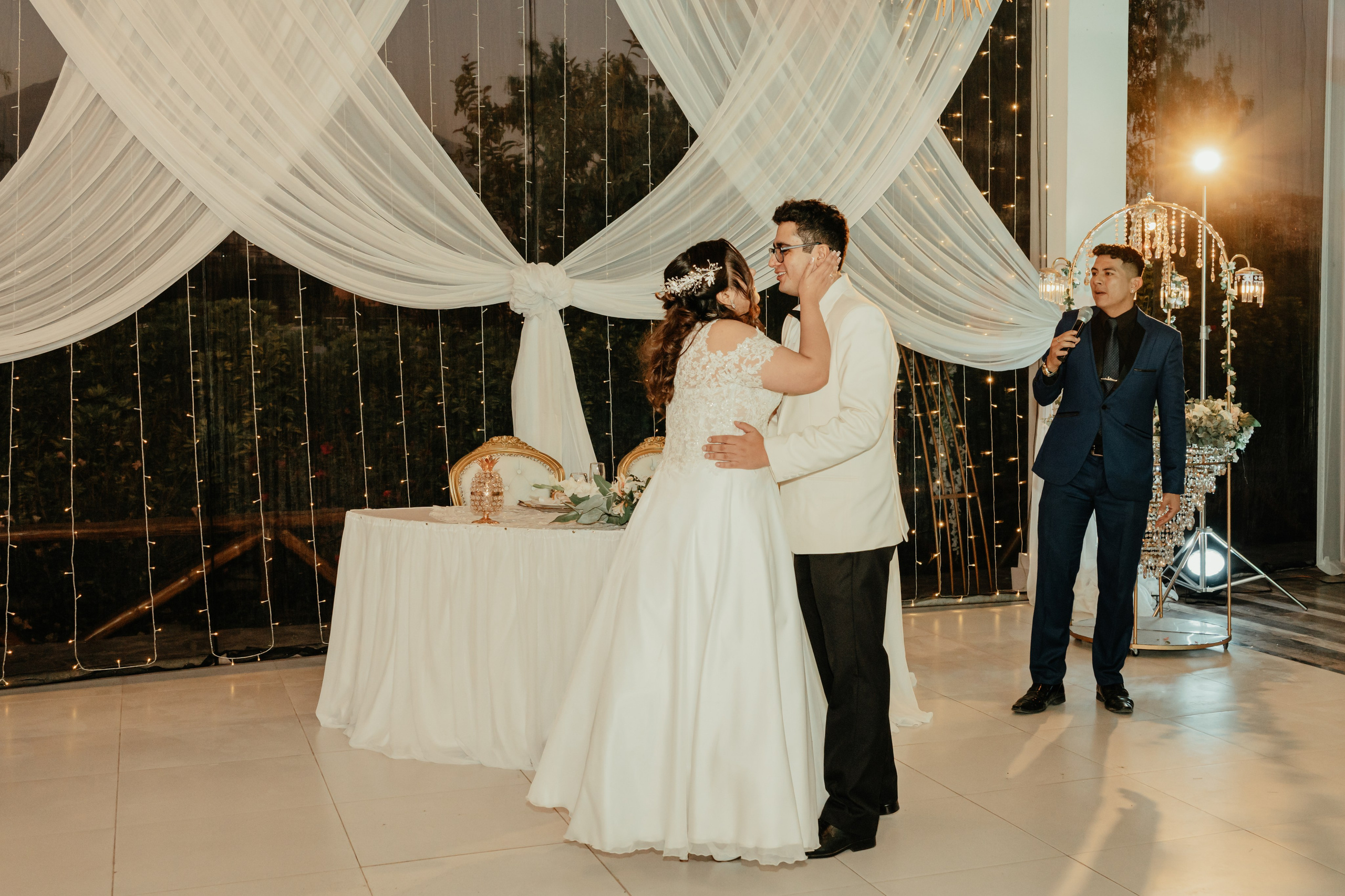 VANIA + LUIS BODA CIVIL. Studio KVTA | Fotografía y Video de Bodas en Arequipa