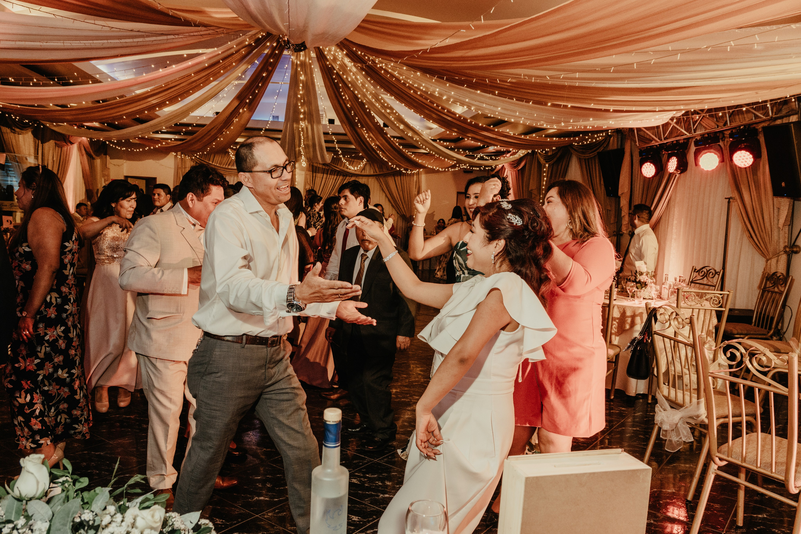 VANESSA + FRANKLIN BODA RELIGIOSA. Studio KVTA | Fotografía y Video de Bodas en Arequipa