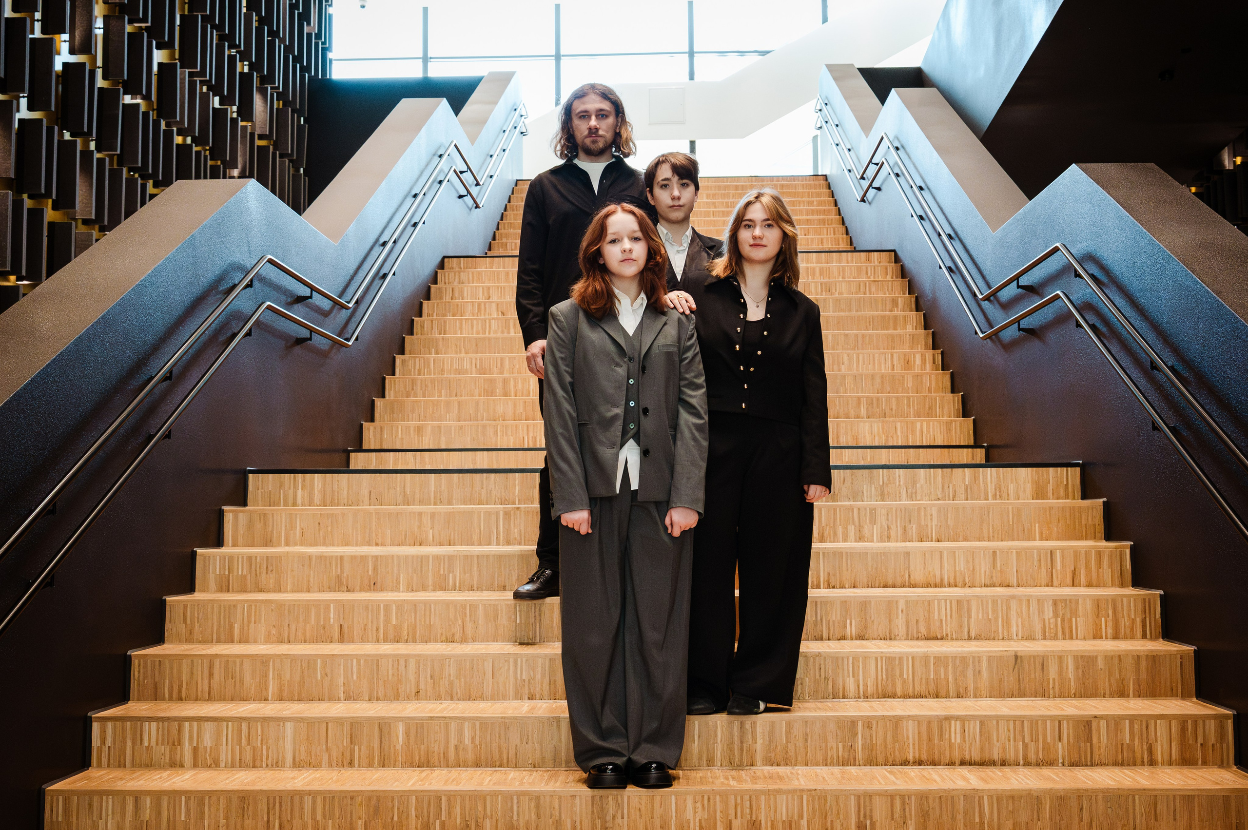 „Ettevaatust, teismelised!“ plakati loomine. Jelizaveta Gross - reportaaži- ja portreefotograaf Narvas