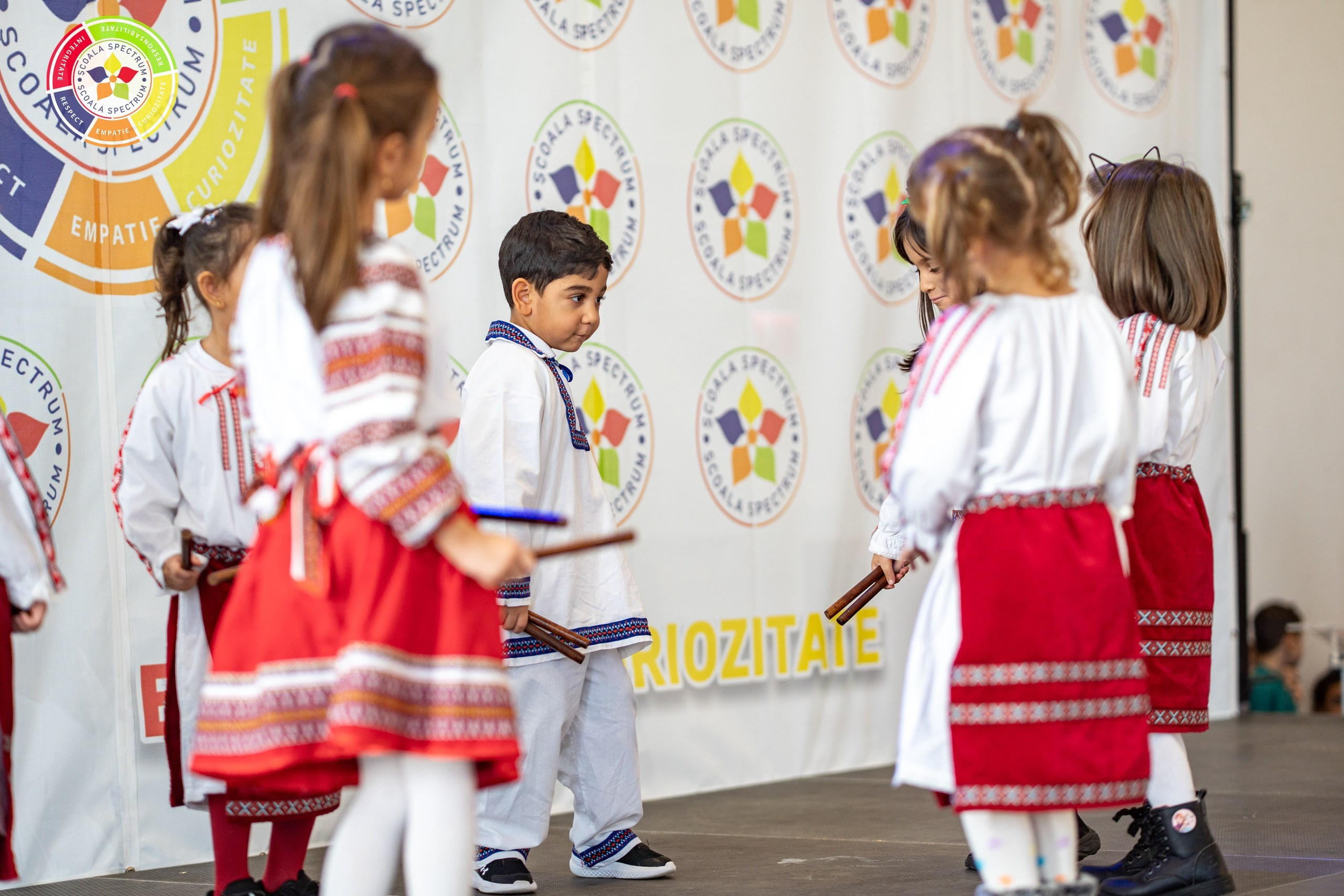 Dansul Steluțelor 2025 Spectrum. Adelinne — fotograf profesionist în Constanța pentru familii, bebeluși și evenimente