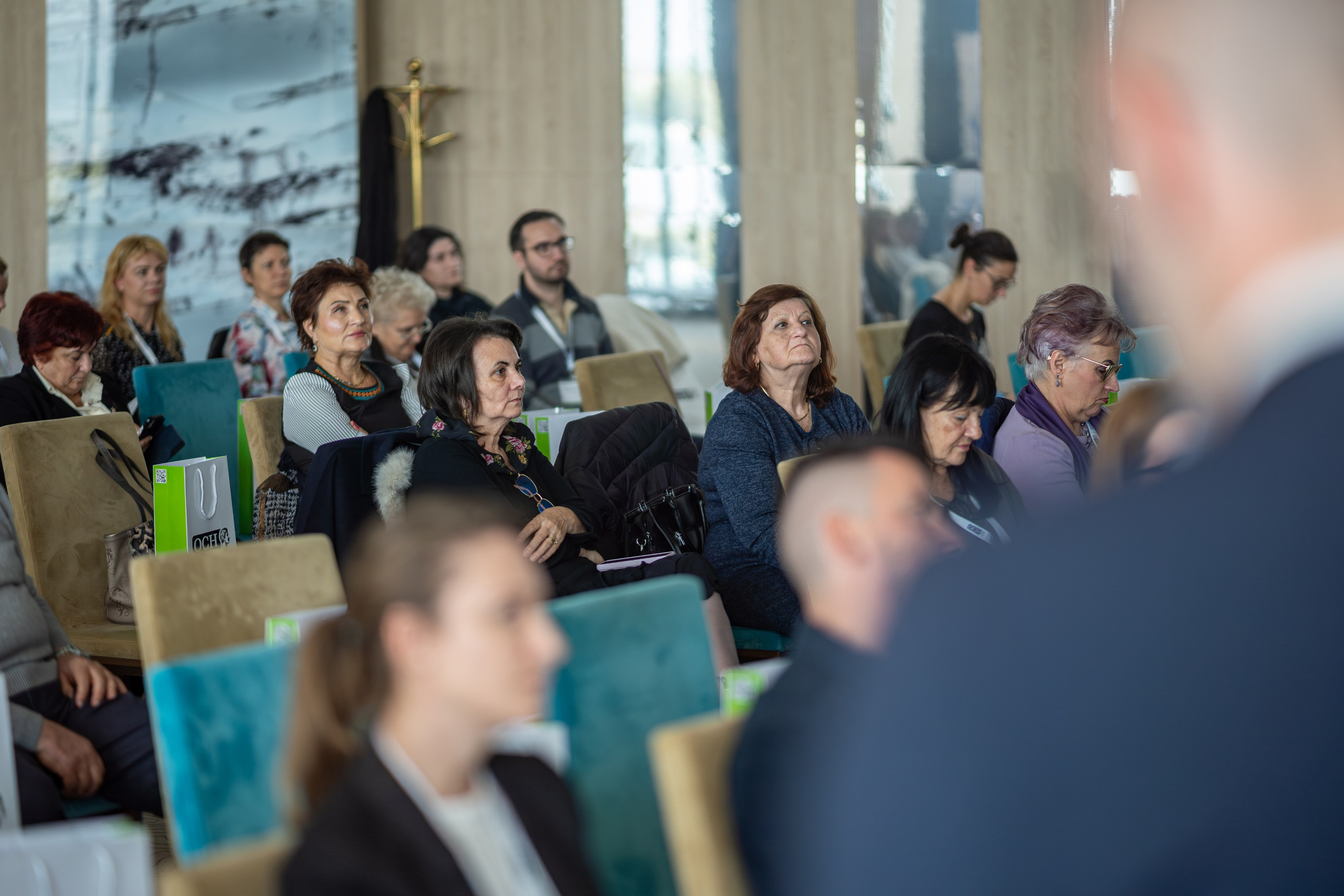 Simpozion OCH “Importanta abordarii multidisciplinare in tratarea pacientului cu comorbiditati”. Adelinne