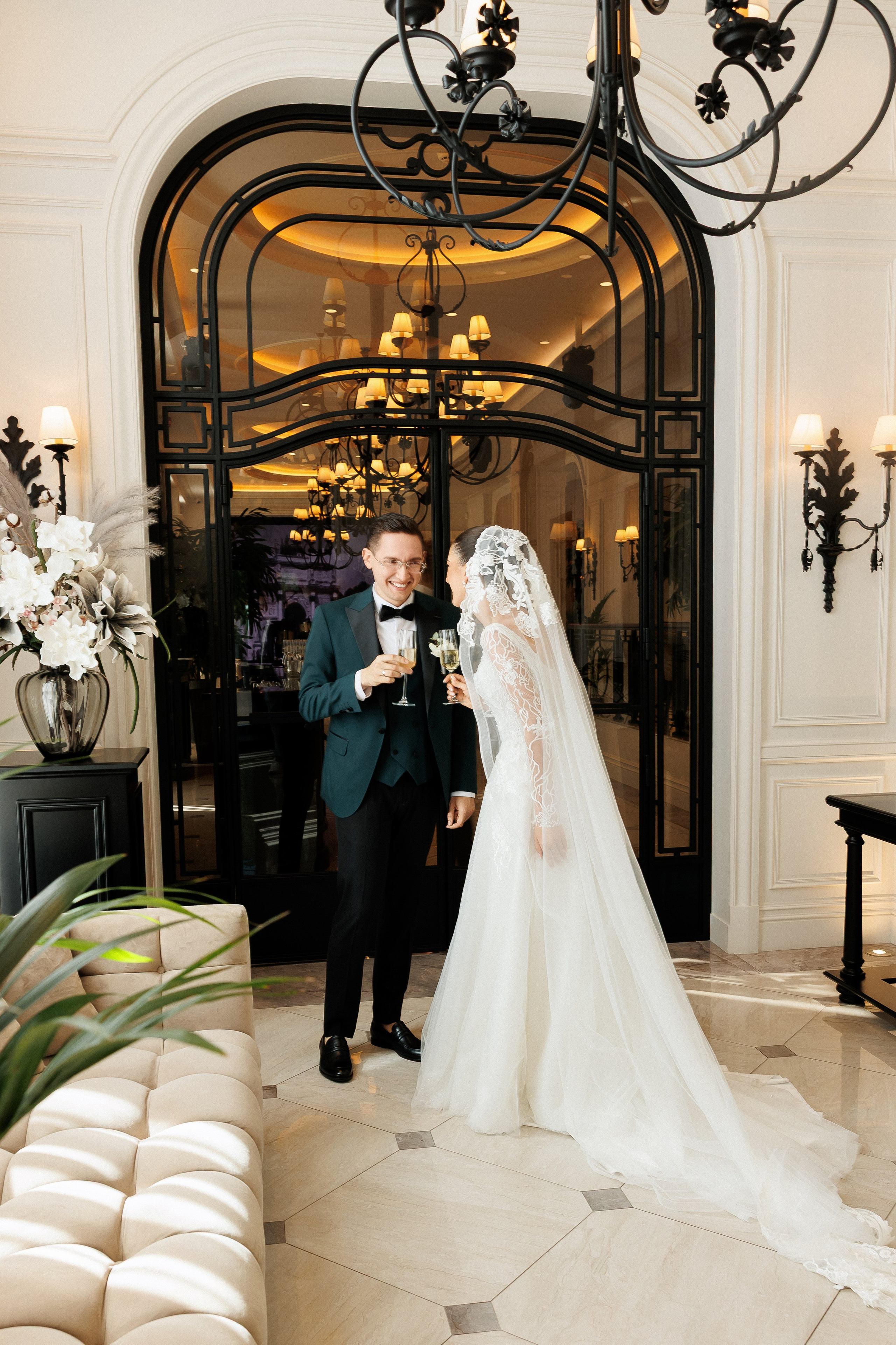 Serghei & Erica — Queen Residence. Servicii Foto și Video 067188353