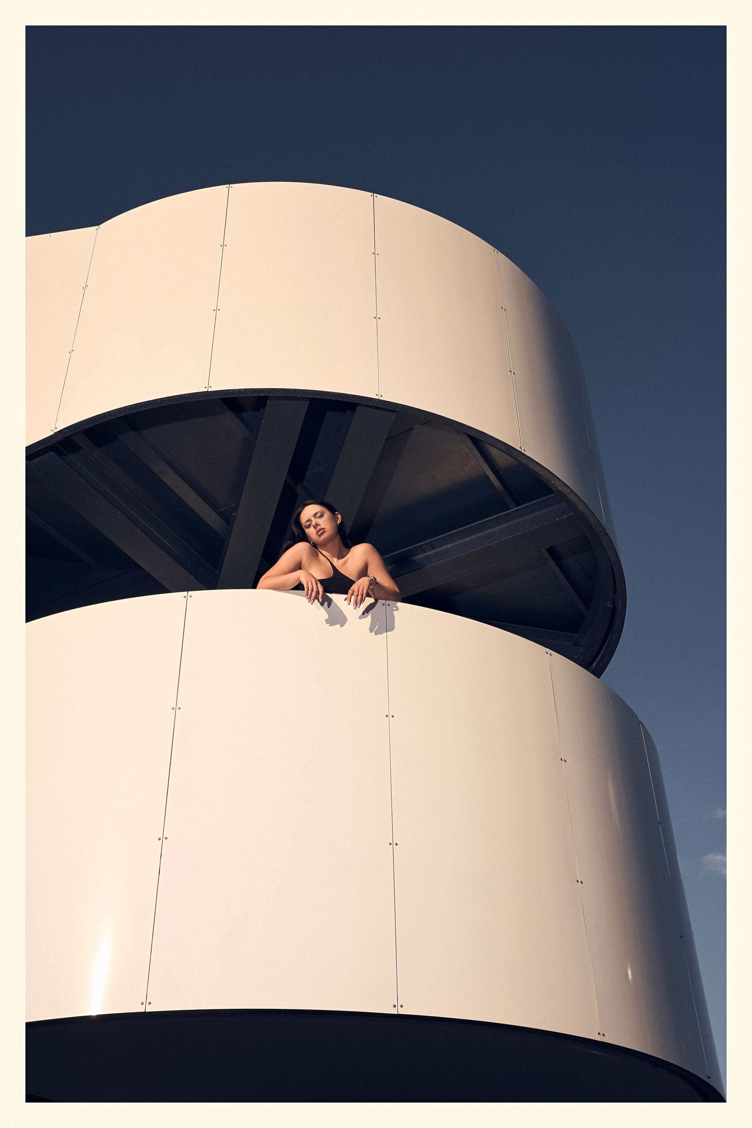 Fotograf, Stuttgart. Portrait, porträt, art, sedcard, studiofotograf stuttgart, art