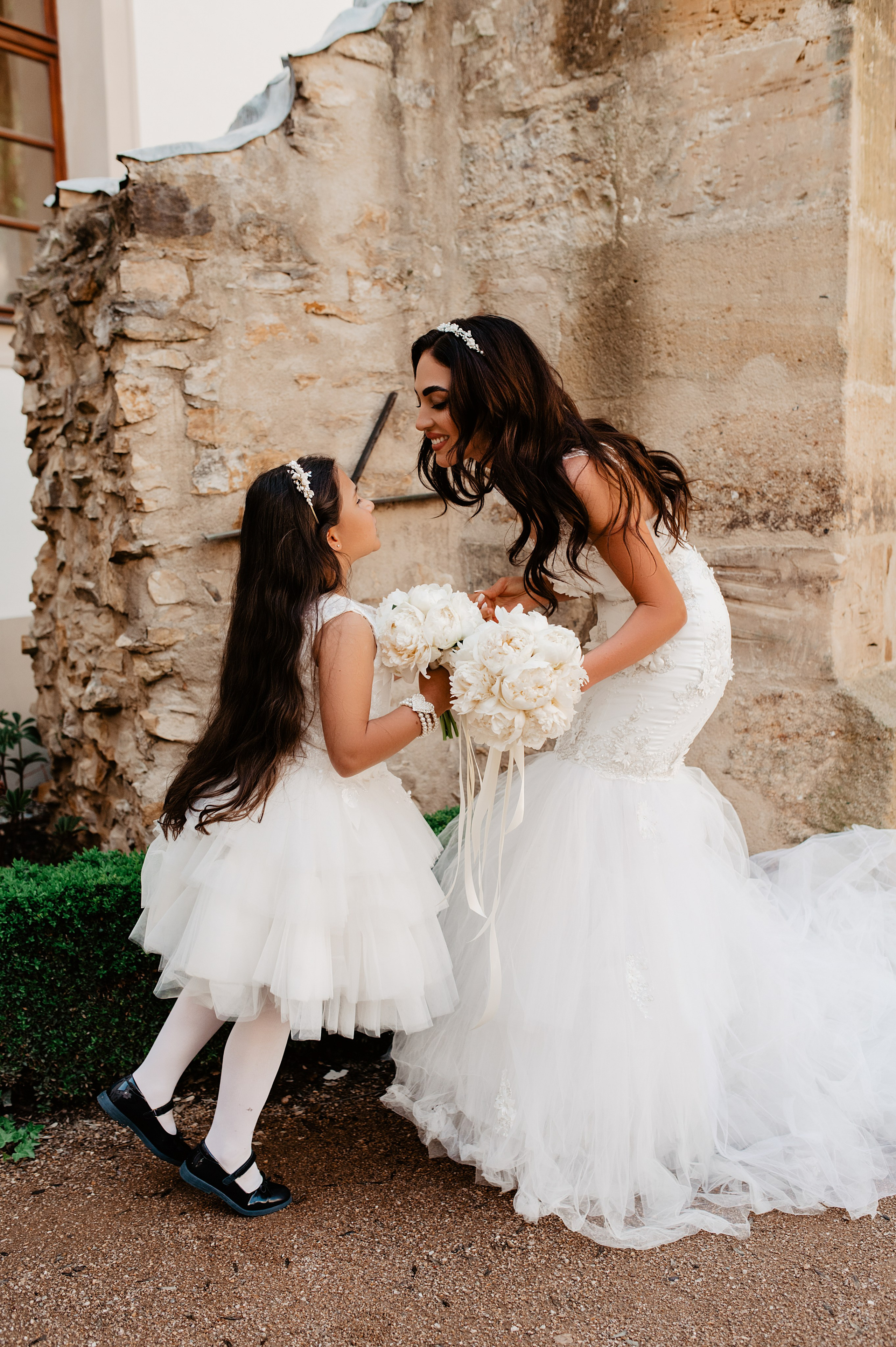 Nairi&ari. ANNA-MARIA PHOTO CONTENT CREATOR — photographer, aesthete, artist, and visual expert for Instagram in Prague