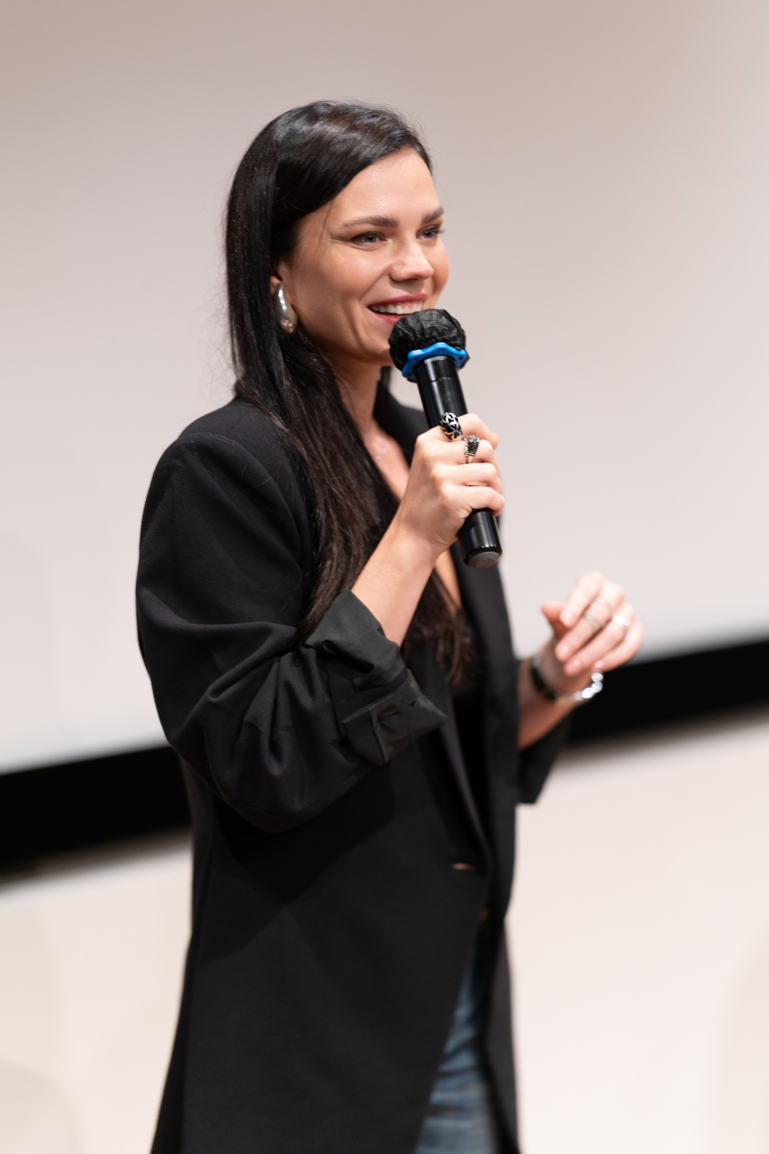 KRISP. PRODUCTION MOVIE PREMIER. ФОТОГРАФ В ГОНКОНГЕ (СВАДЬБЫ, FASHION, СЕМЕЙНЫЕ, МЕРОПРИЯТИЯ, ФОТОПРОГУЛКИ)