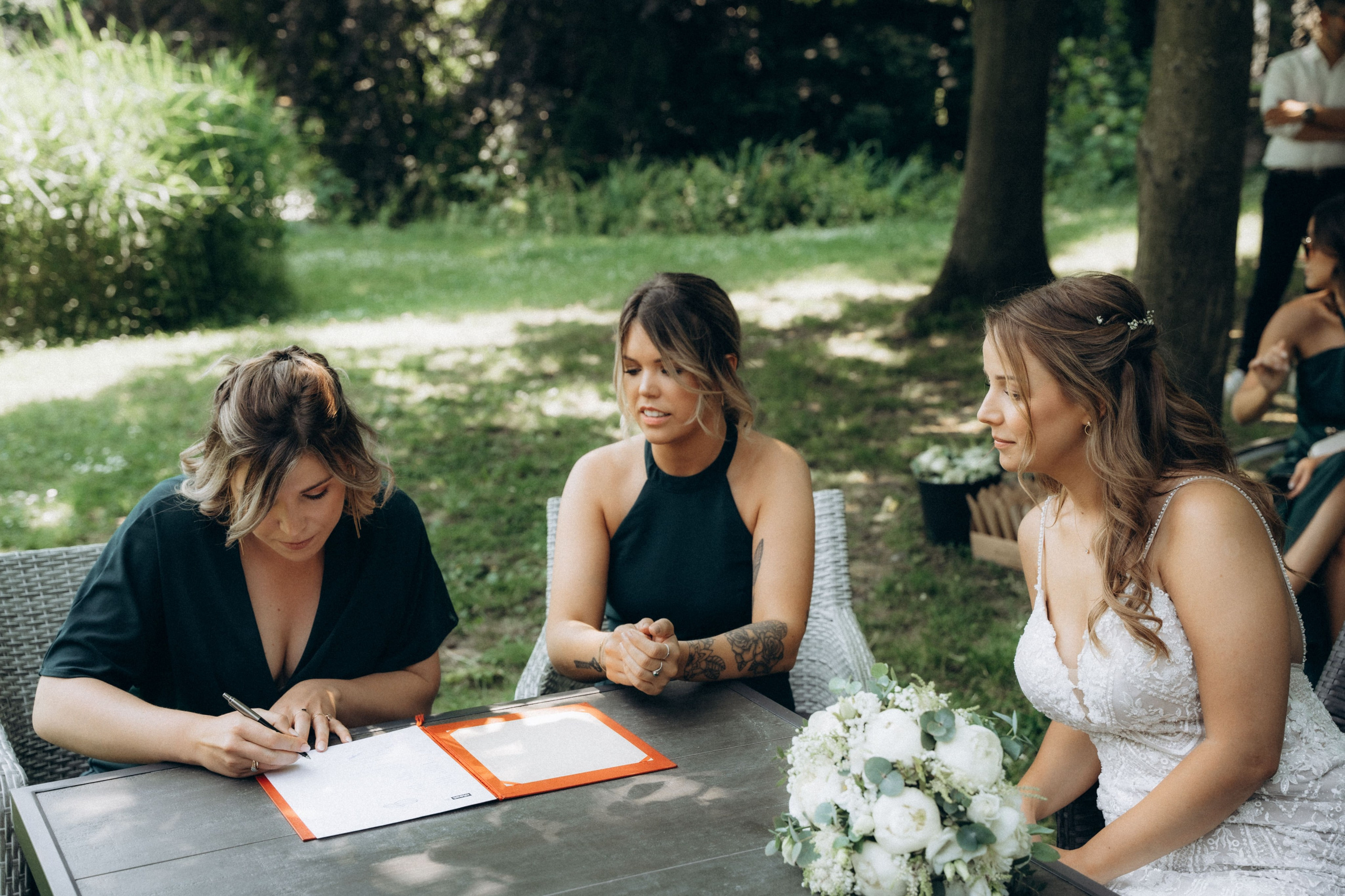 Wedding in Belgie. Little Birdie – Jouw familie- en huwelijksfotograaf in België en daarbuiten