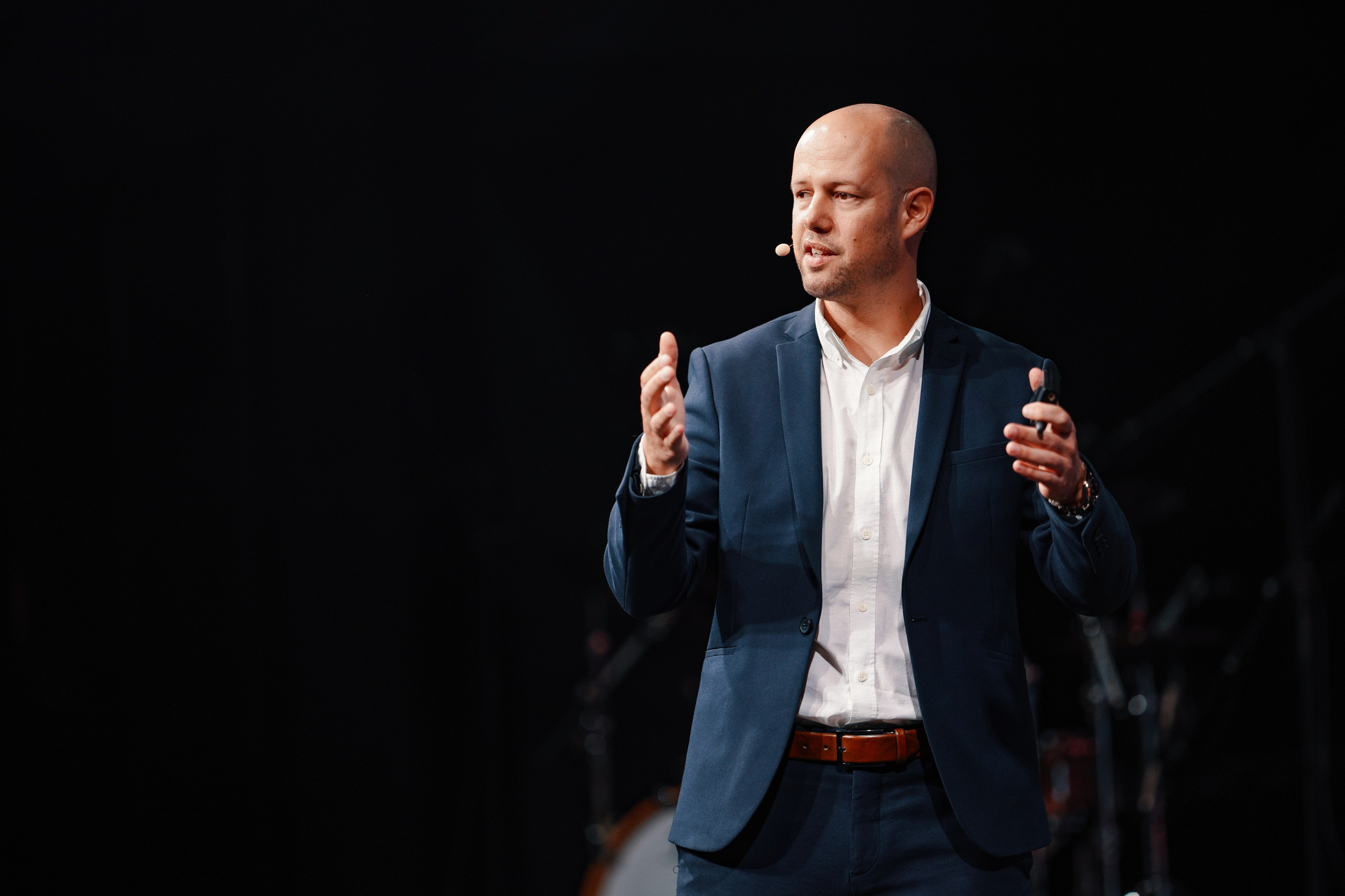 Business. Dmitry Gorodetsky Event Photographer