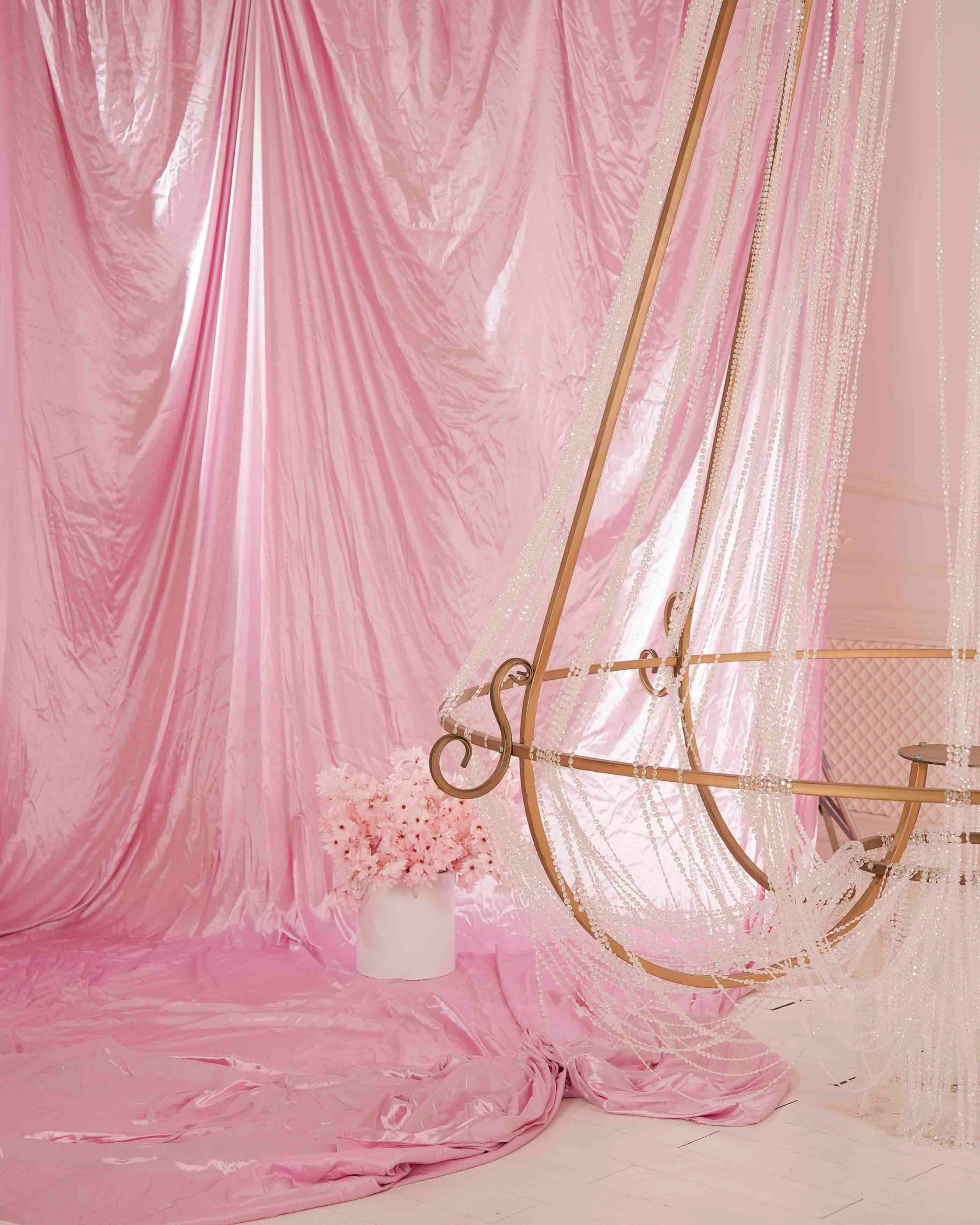 Зал «Light» — (ул.Мукими, 1А). 2astudio.uz