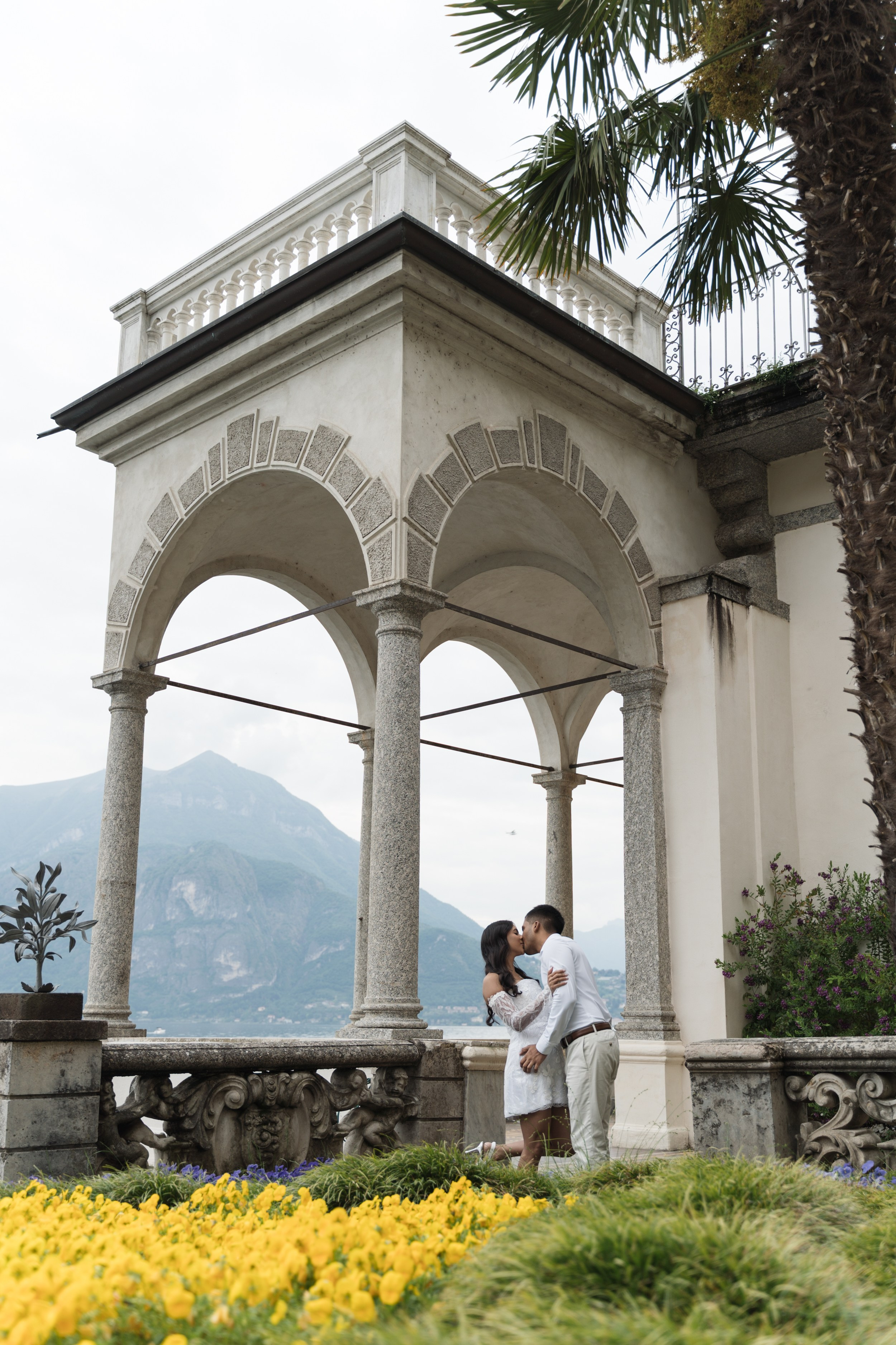 Villa Monastero Secret Proposal. Proposal Photographer in Lake Como