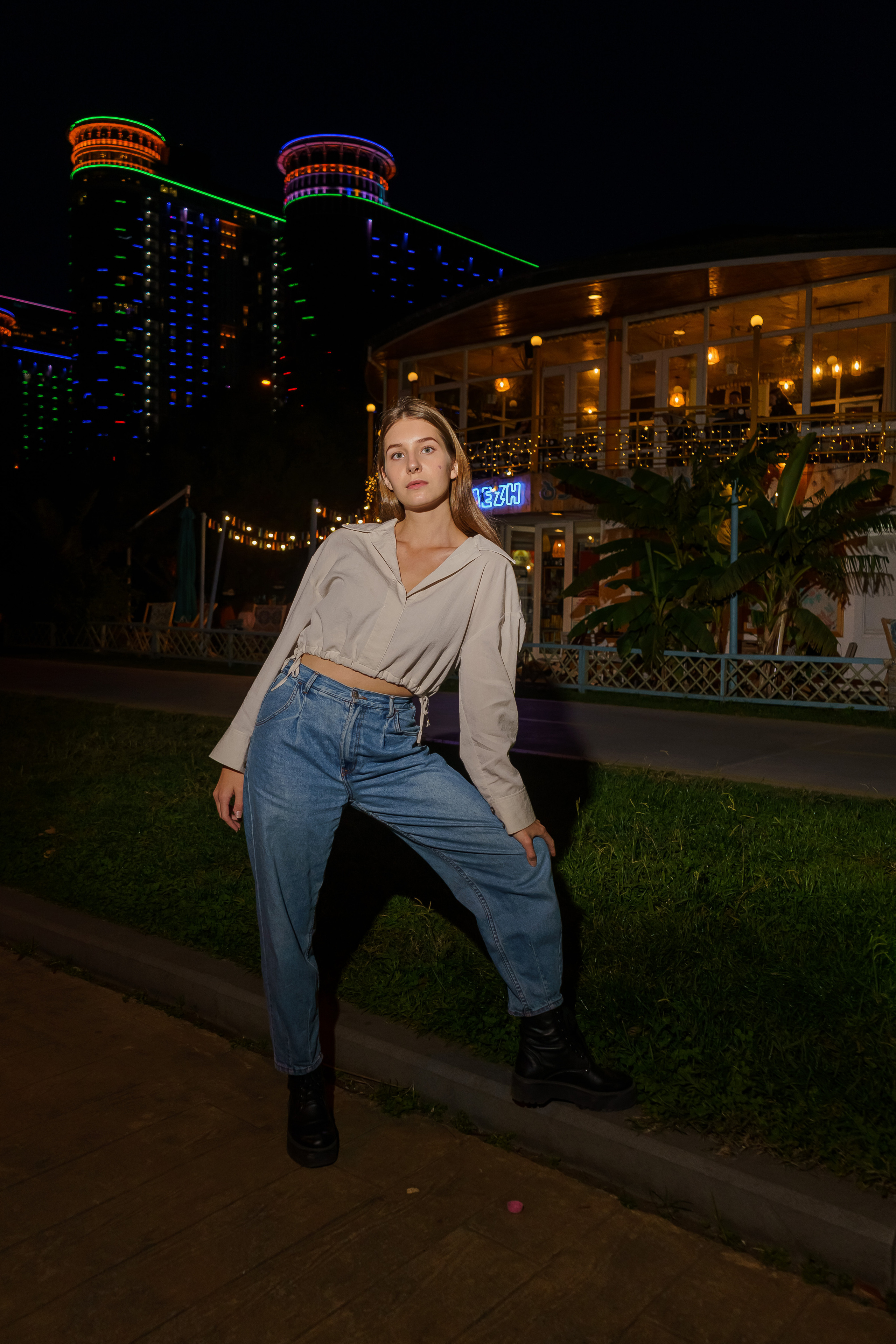 Музыка ночного города. Фотограф в Батуми Елена Огонёк