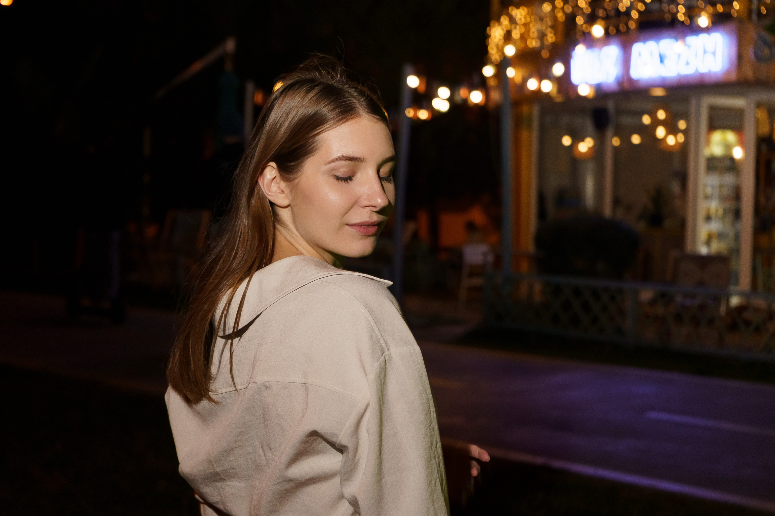 Музыка ночного города. Фотограф в Батуми Елена Огонёк