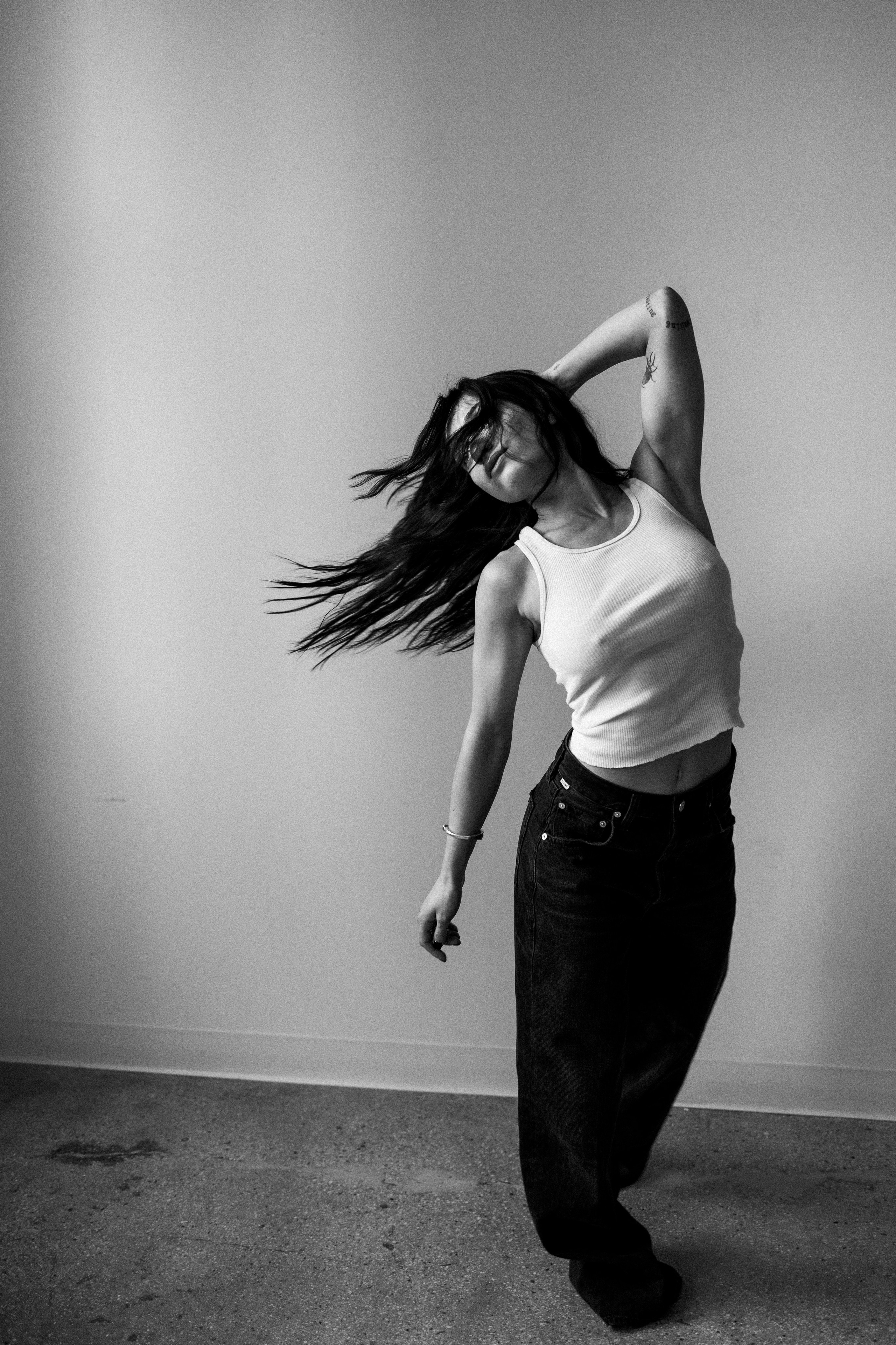 E. Rawnoir- Portrait photography by Daria Paliy.Timeless black&white portraits of women in NYC area