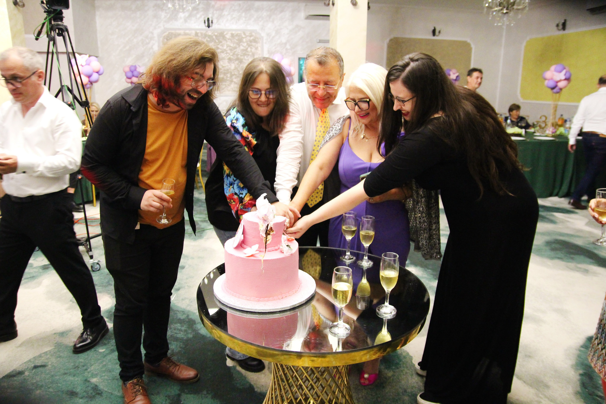 BYZO MEDIA. PETRU BYZO - family and children photographer in ROMANIA