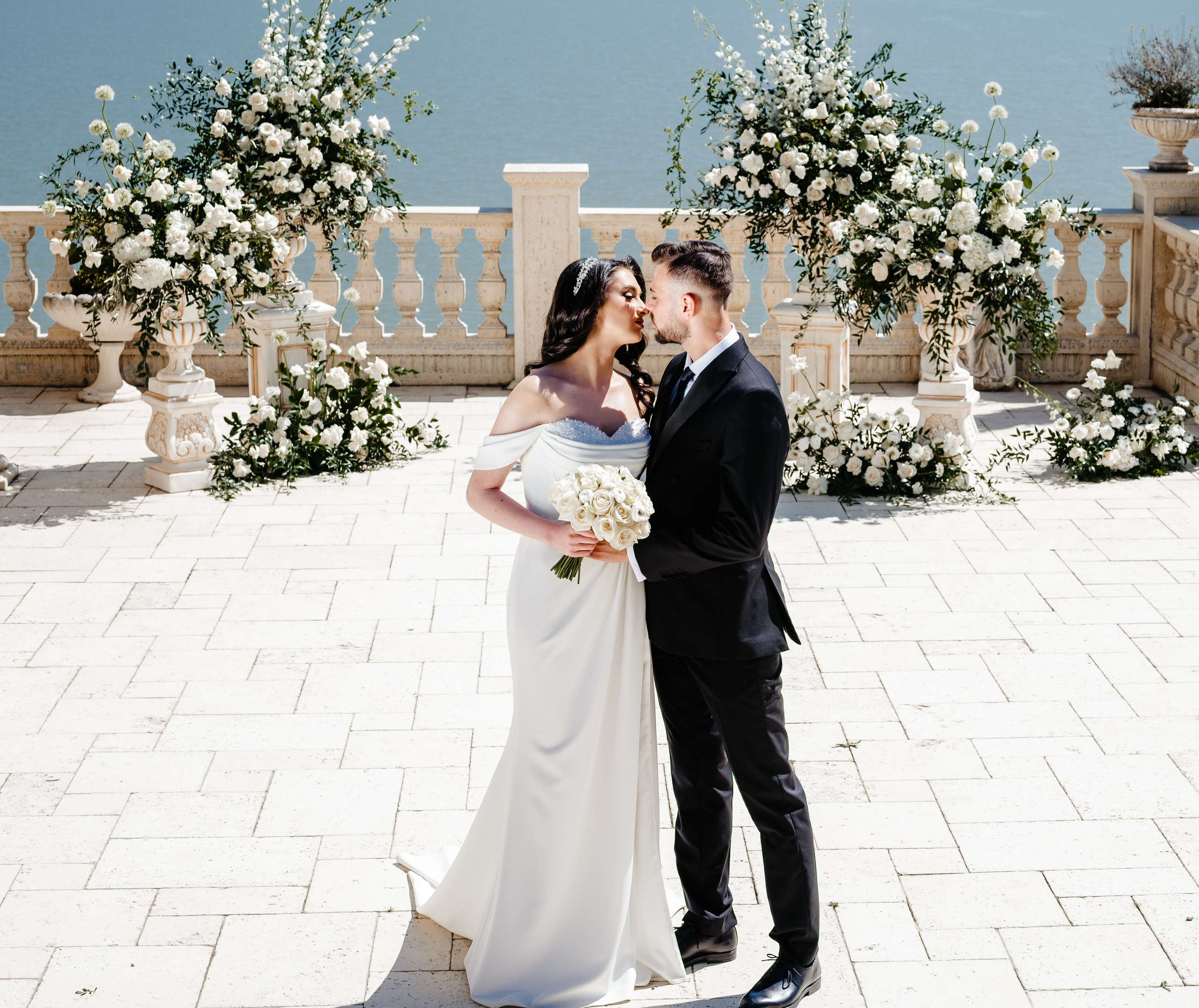 Nunta Bianca si Gilbert, Gradinile Romane, Piatra Neamt. Ana Maria Dragan Fotograf Evenimente