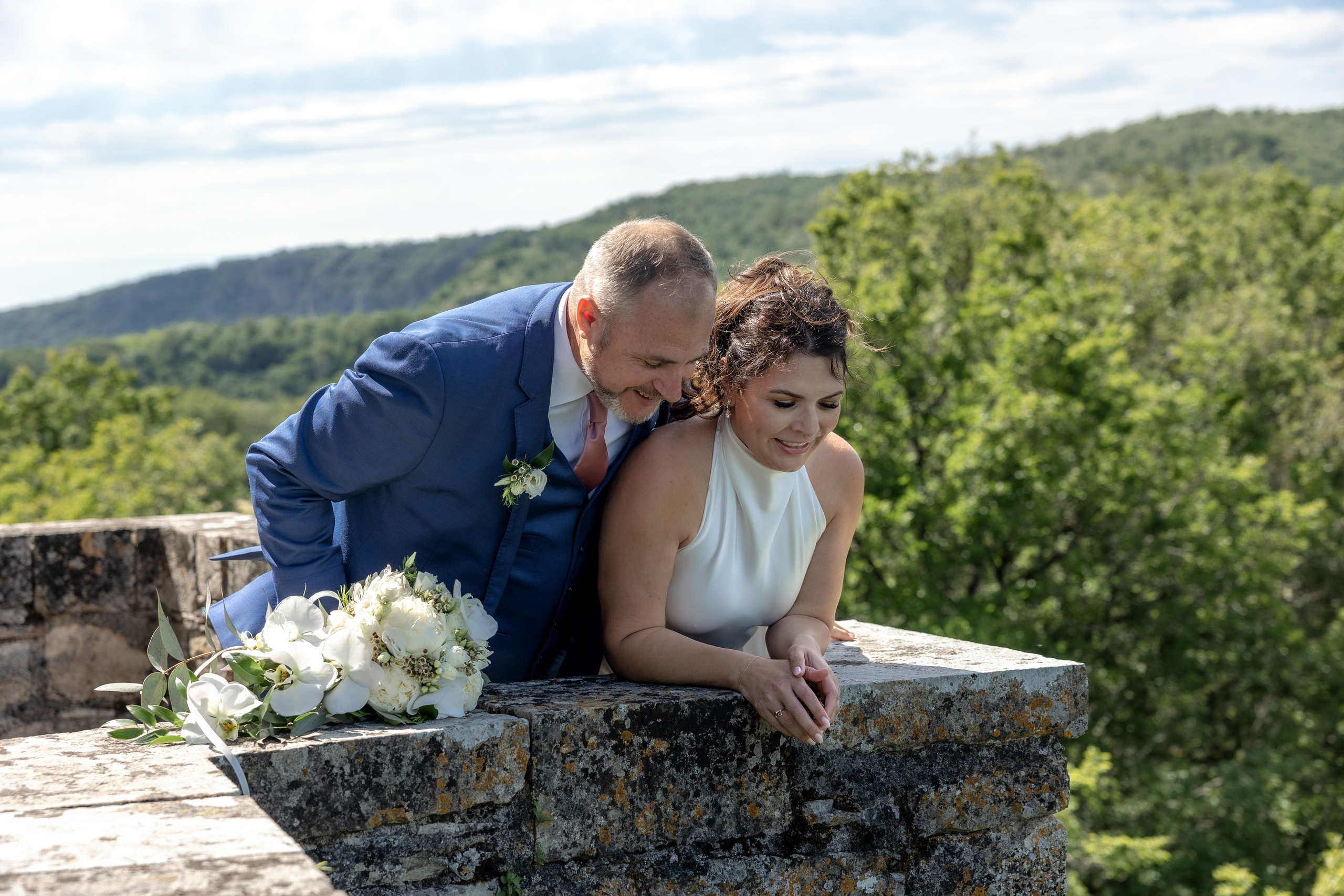 Elopement near Saint-Cirq-Lapopie. Crystal&Robert. Евгения Смирнова — Ваш фотограф в Тулузе и на юго-западе Франции