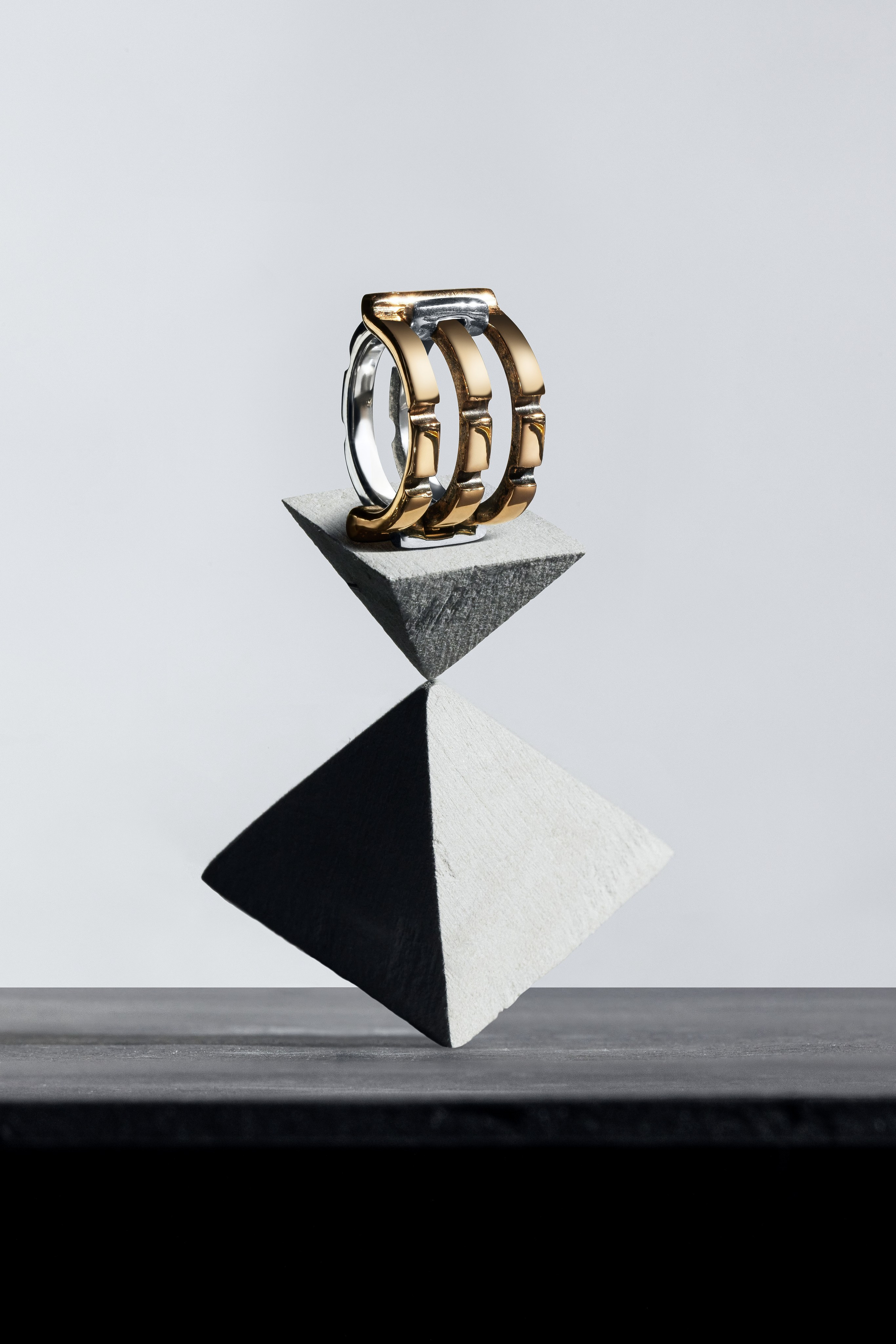 JUZZLE RINGS. Anton Usanov | Creative producer | Photographer | Art-director
