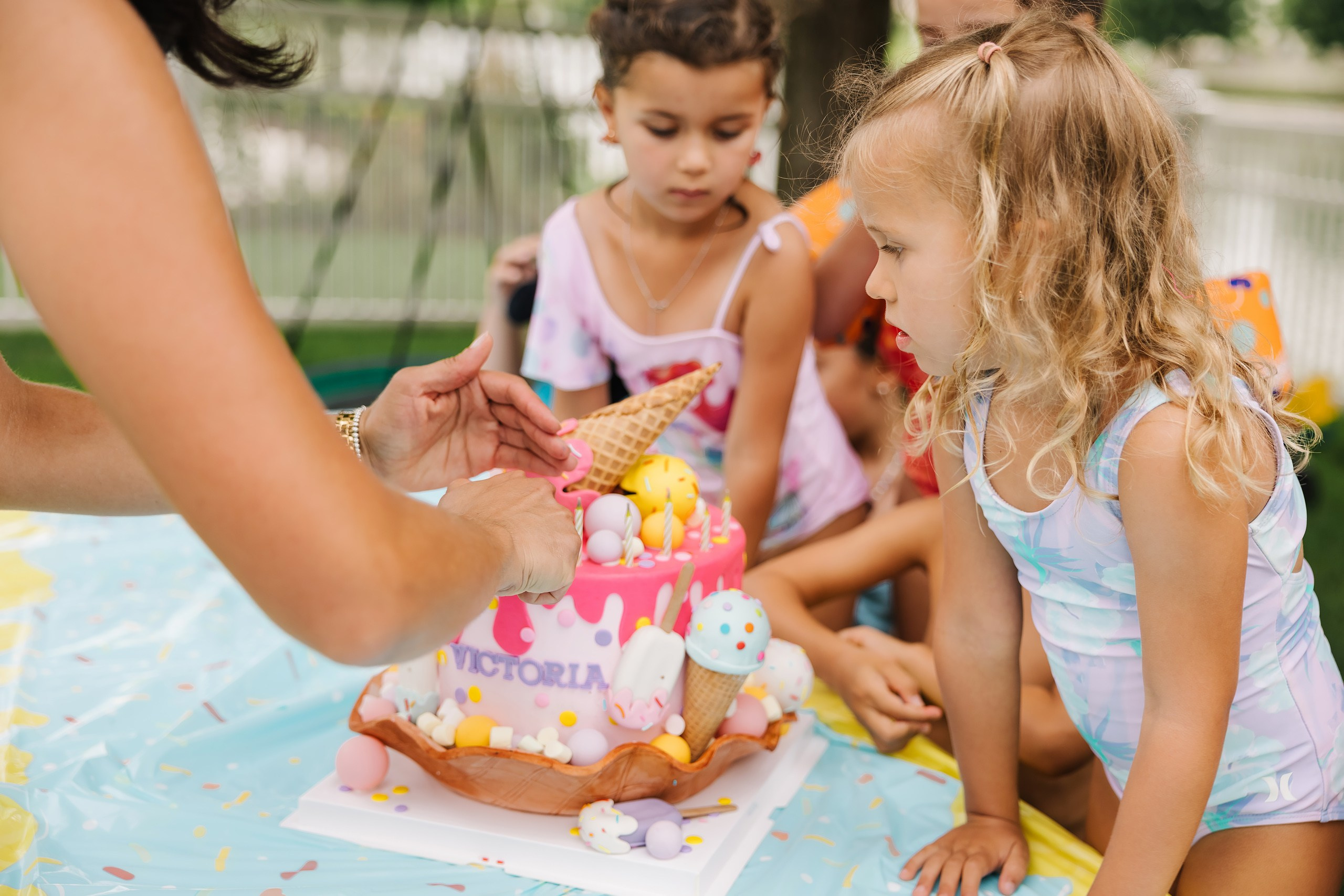 Birthday Party. Wedding family event photographer in Chicago Nick Yushevich
