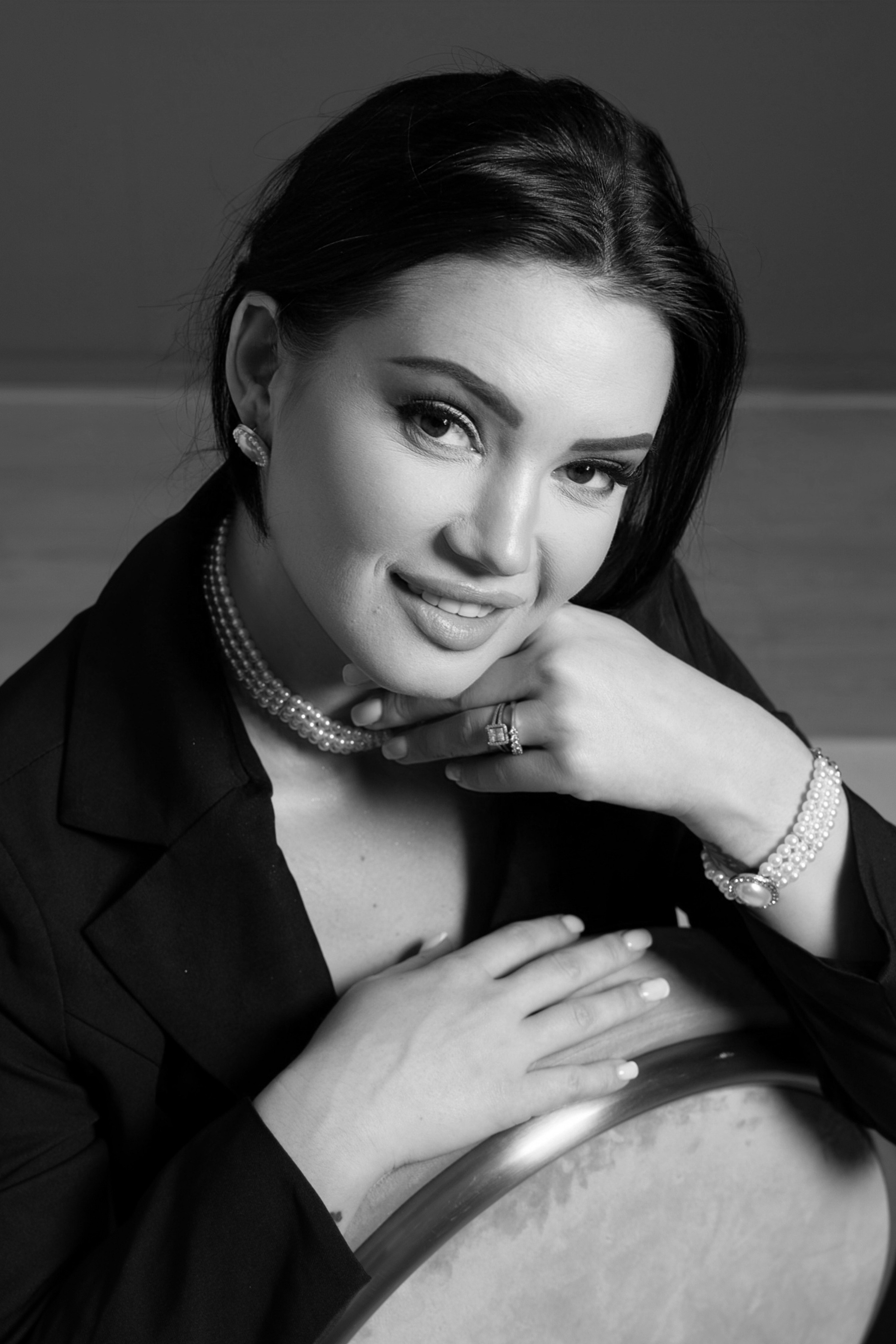 Mona. Portrait and Family Photographer in Netherlands