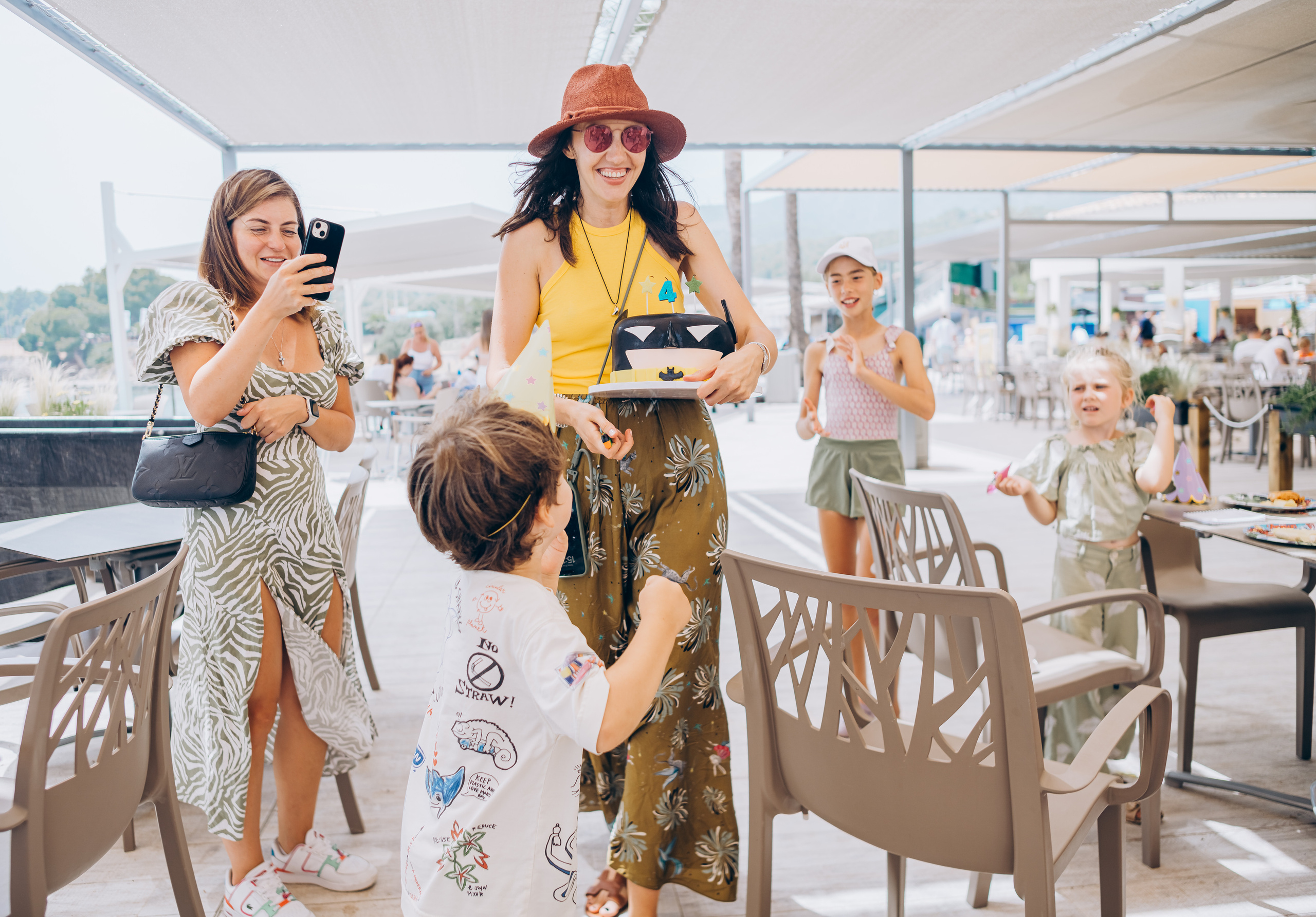 Kids birthday in aquapark. Photographer in Mallorca