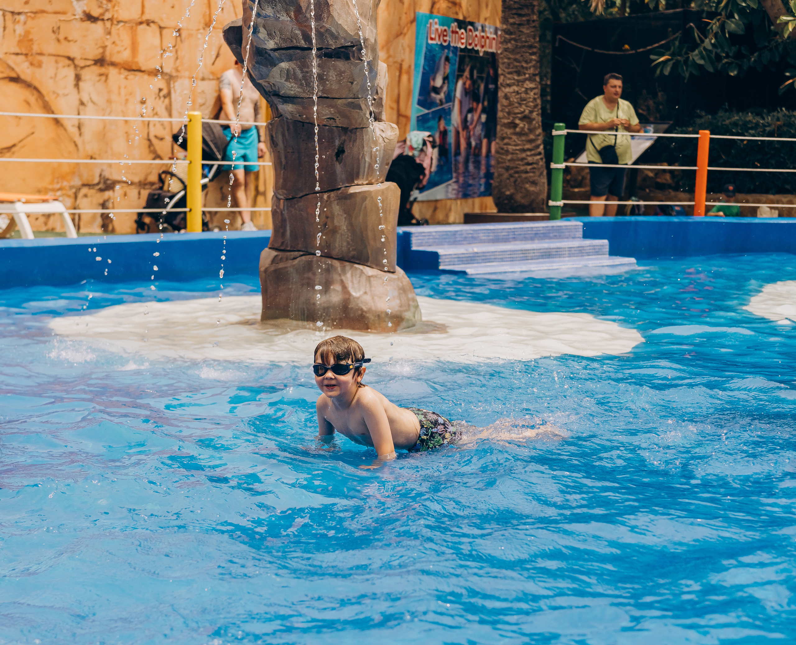 Kids birthday in aquapark. Photographer in Mallorca
