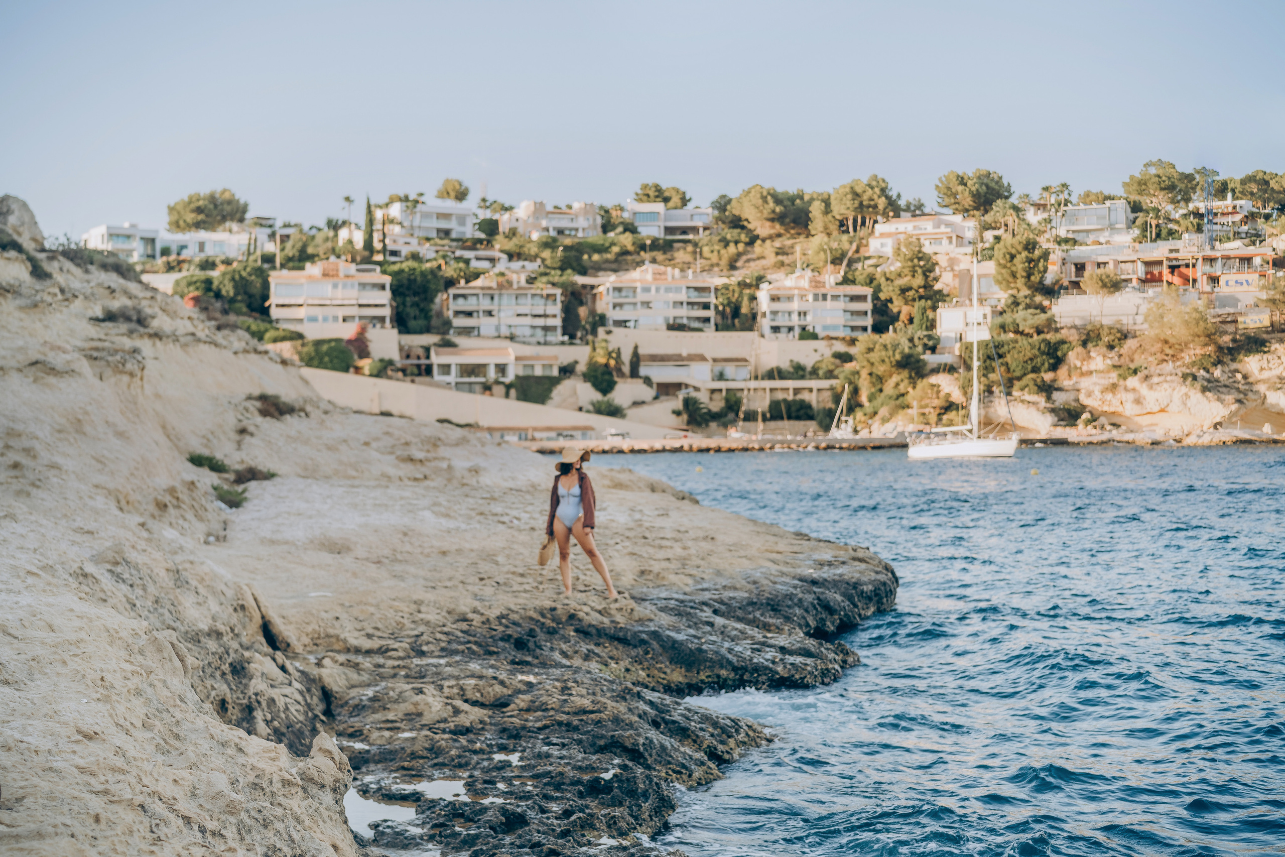 Inspire to be light and seductive. Photographer in Mallorca