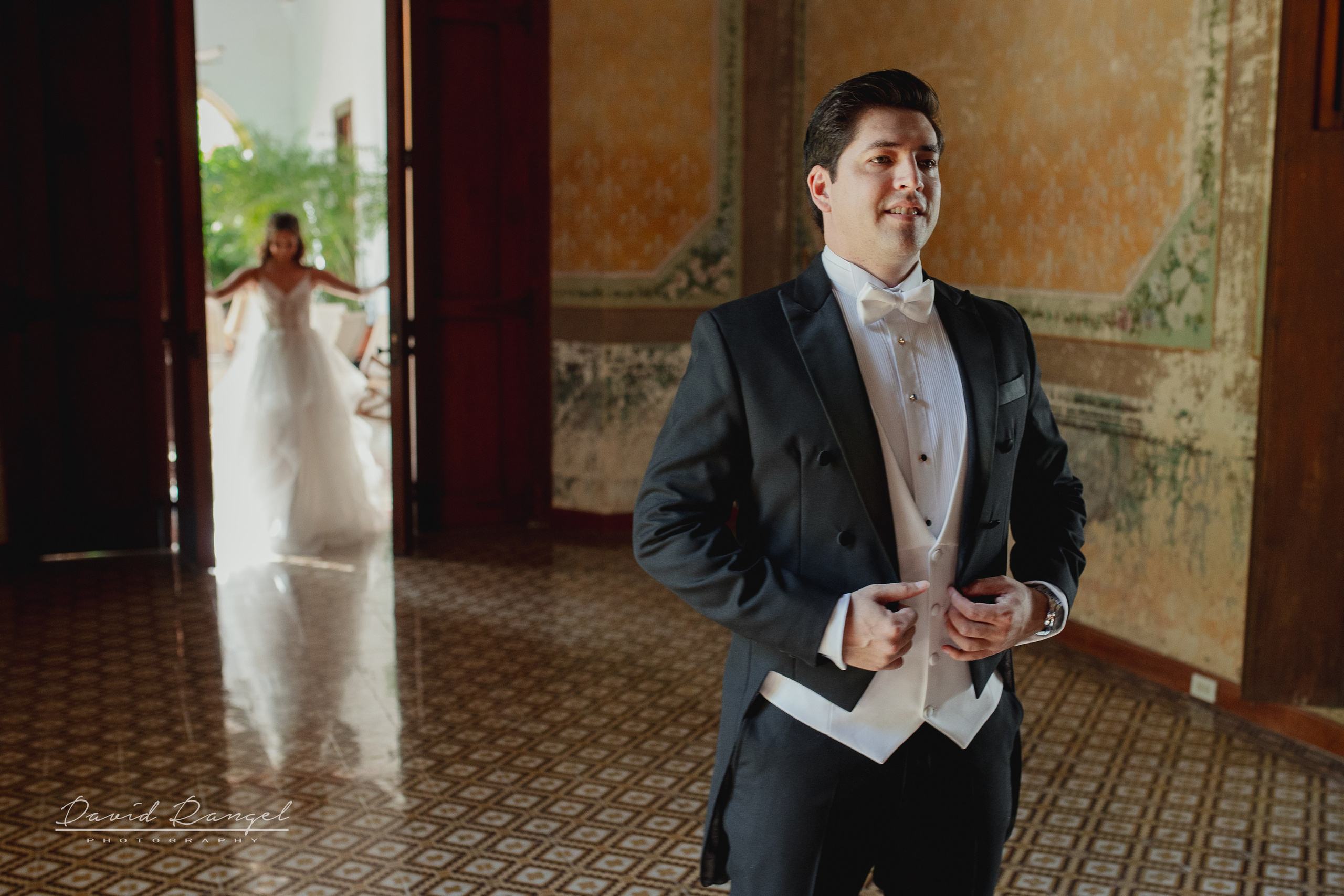 Classic Weddings. Destination wedding photographer based in Cancun and Riviera Maya with service worldwide