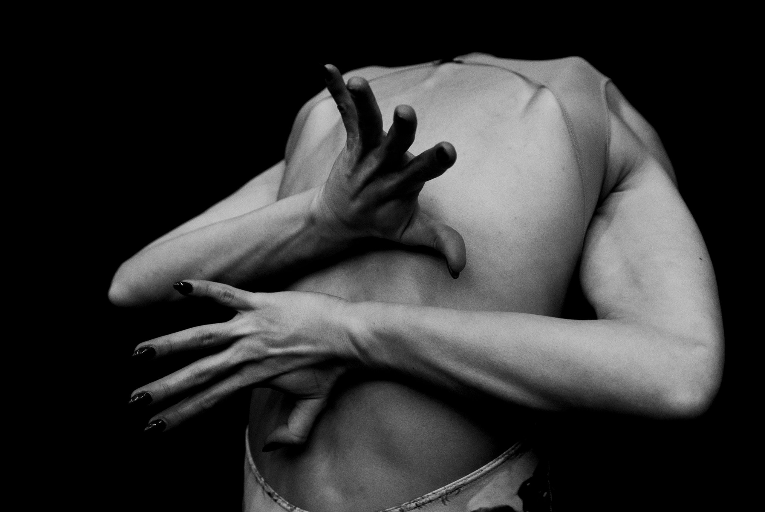 Body in Black. Ballet and artistic photographer in Prague Francesco Sanvito