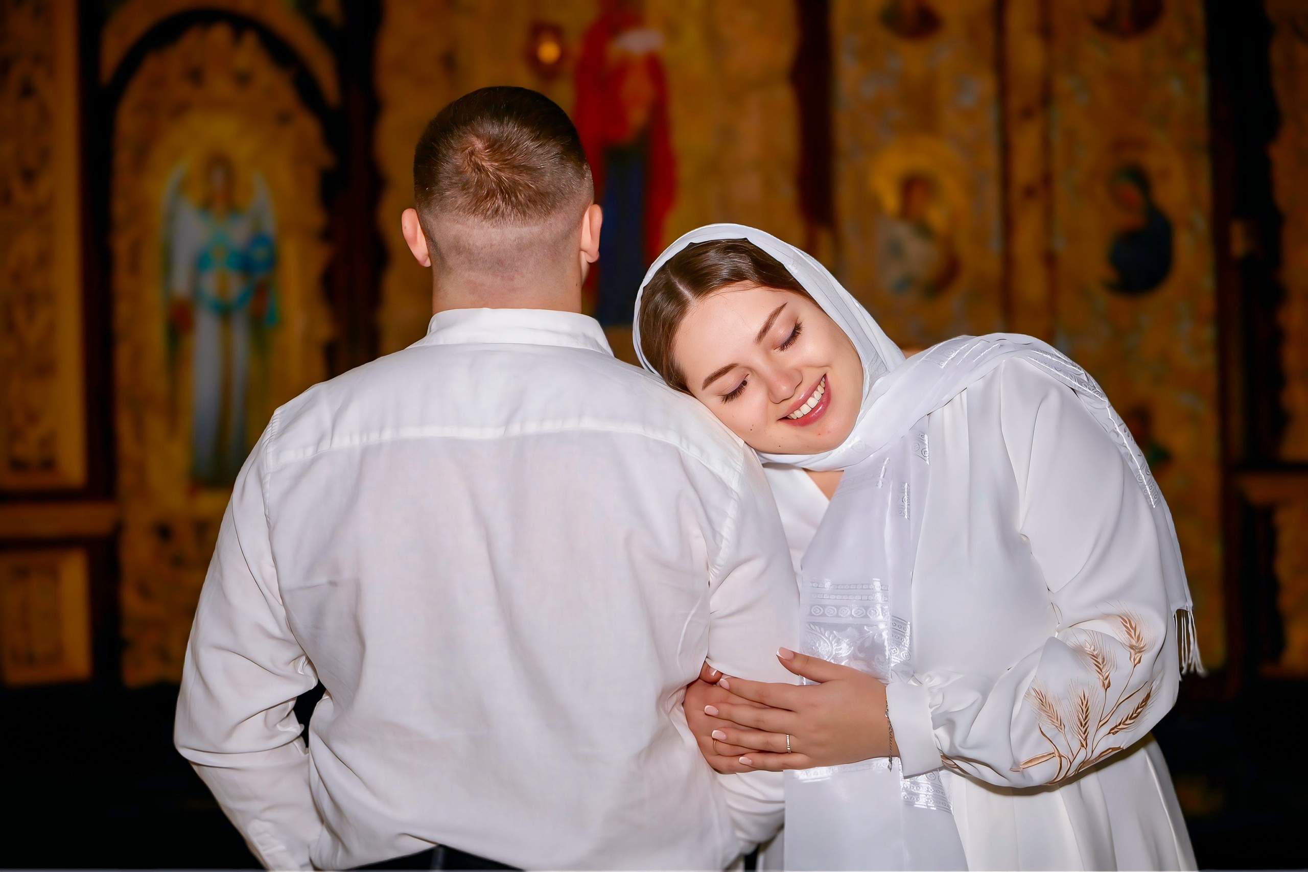 Cununie. Fotograf al tainelor bisericești – Alina Fetu
