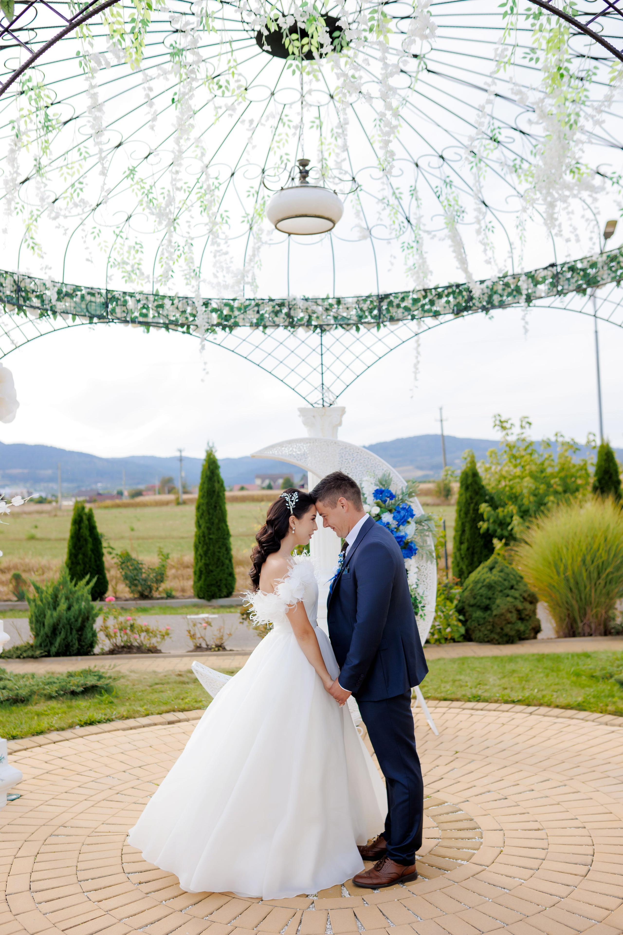 Loredana & Emilian – Ziua Nunții | Videografie - fotografie Botez Suceava, Iași, Botoșani. Servicii foto-video profesionale, pentru momente de neuitat