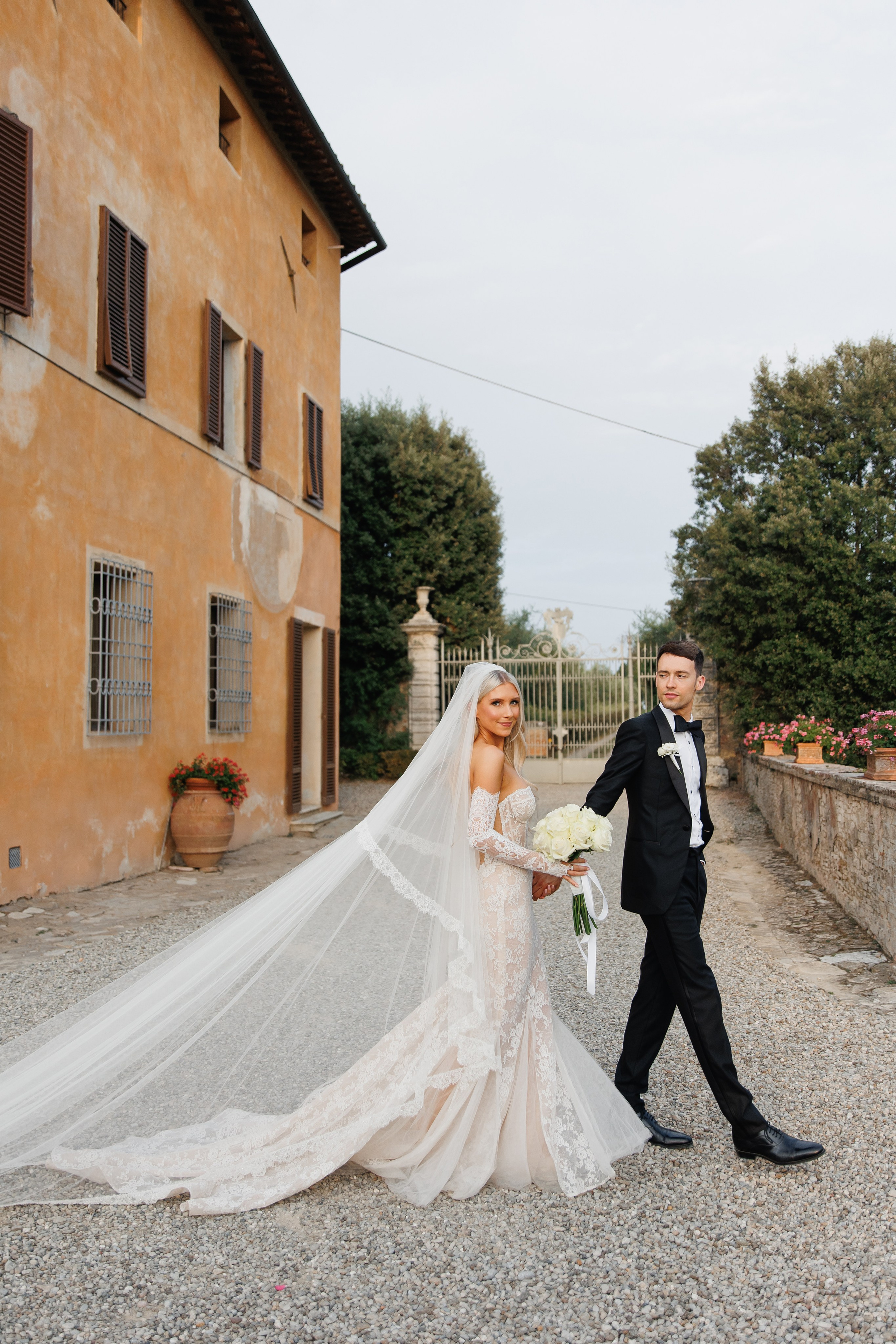 Wedding photographer Italy Rome, Tuscany, Lake Como, Sicily, Puglia. Wedding Photographer Rome Tuscany Como Sicily Puglia Amalfy Italy- Oksana Savenchuk