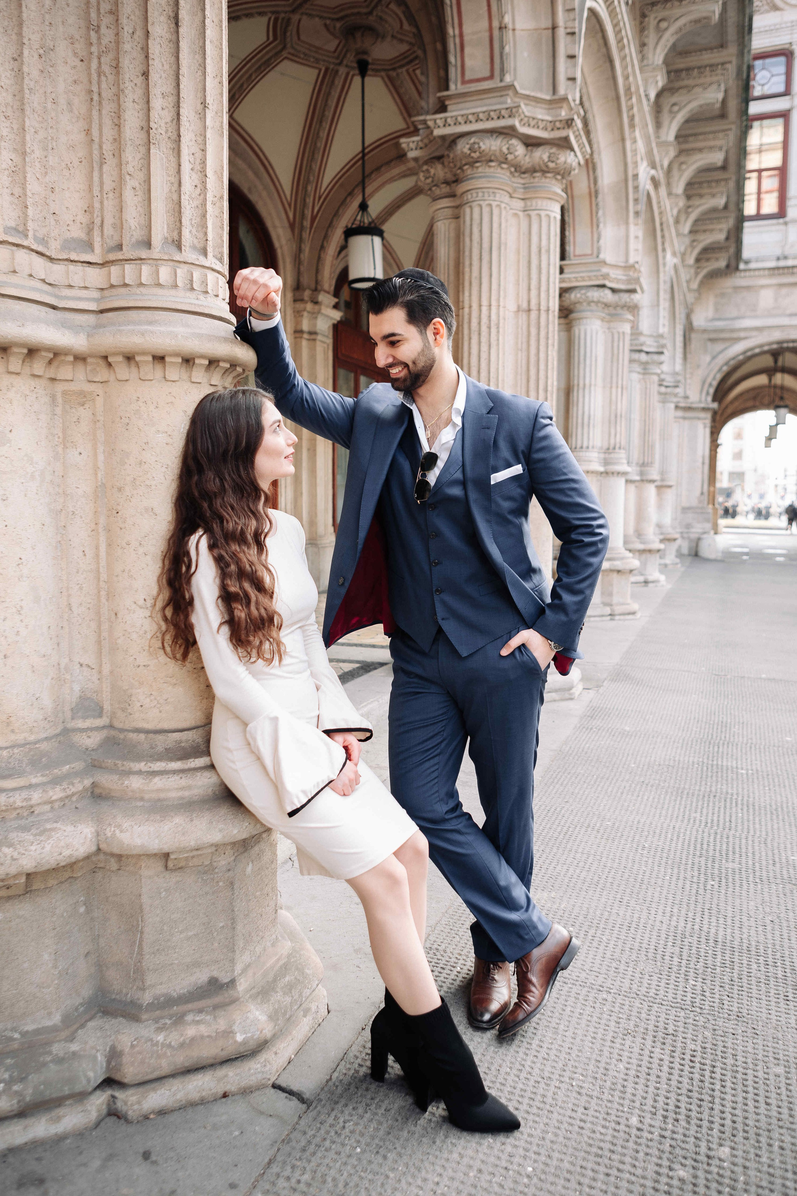A LOVE STORY IN VIENNA. PHOTOGRAPHER IN ISRAEL