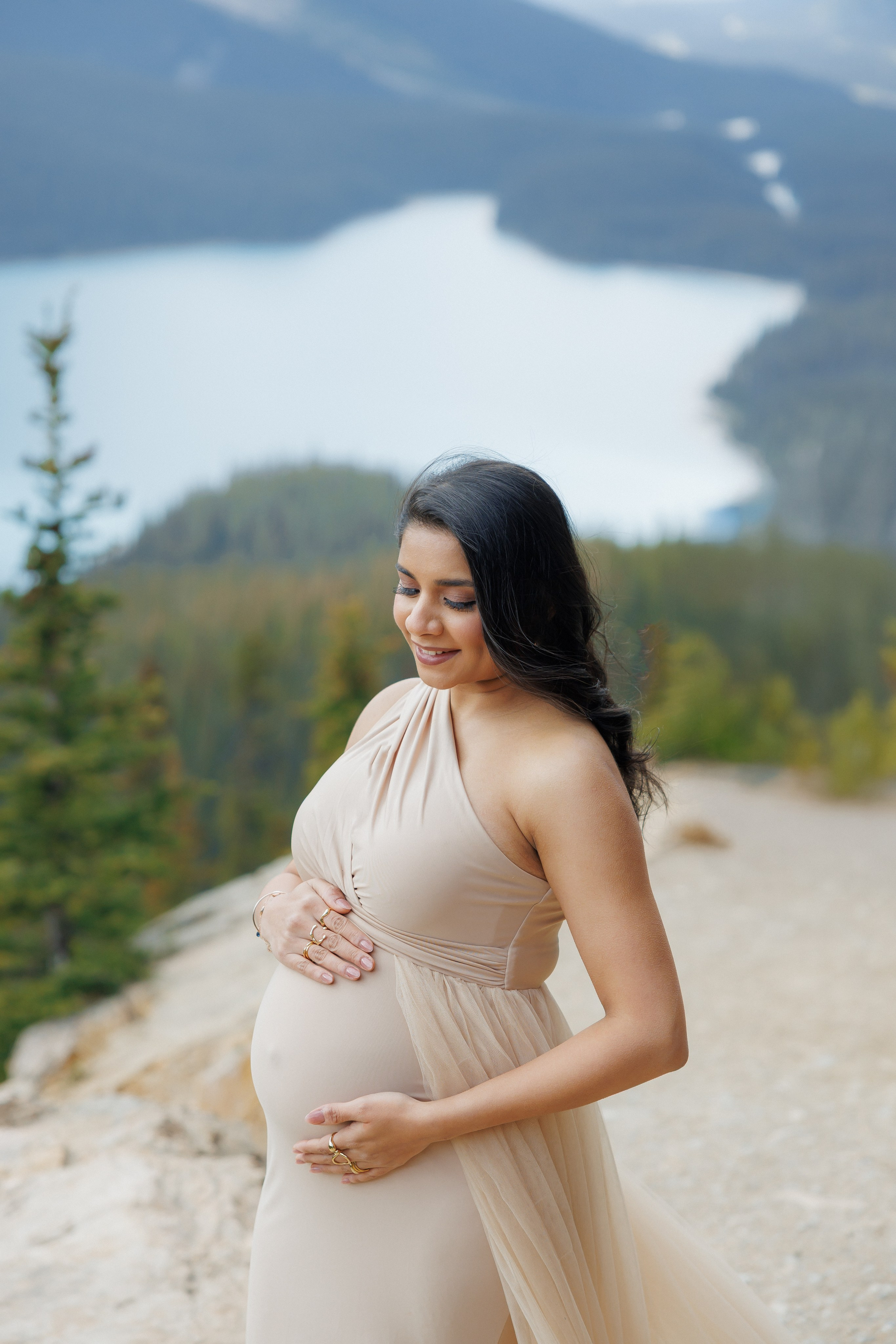 Mountain maternity shoot. Home