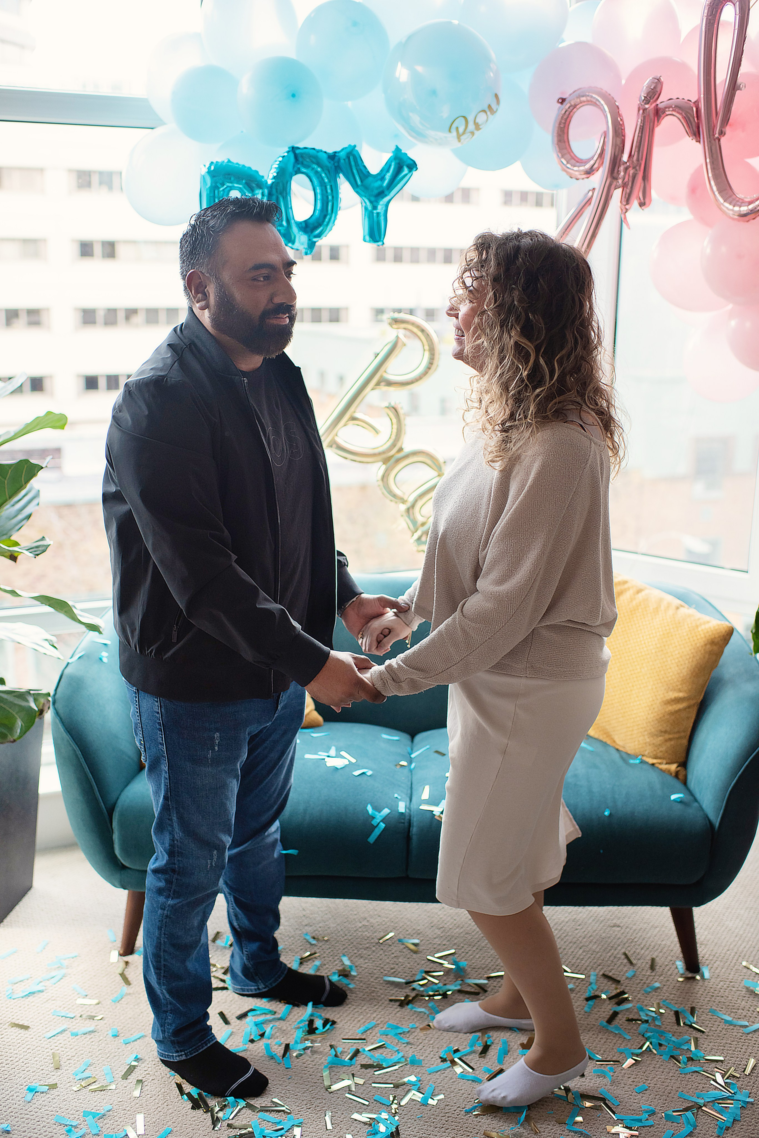 Boy or girl. Newborn, pregnancy, family photographer in New Jersey