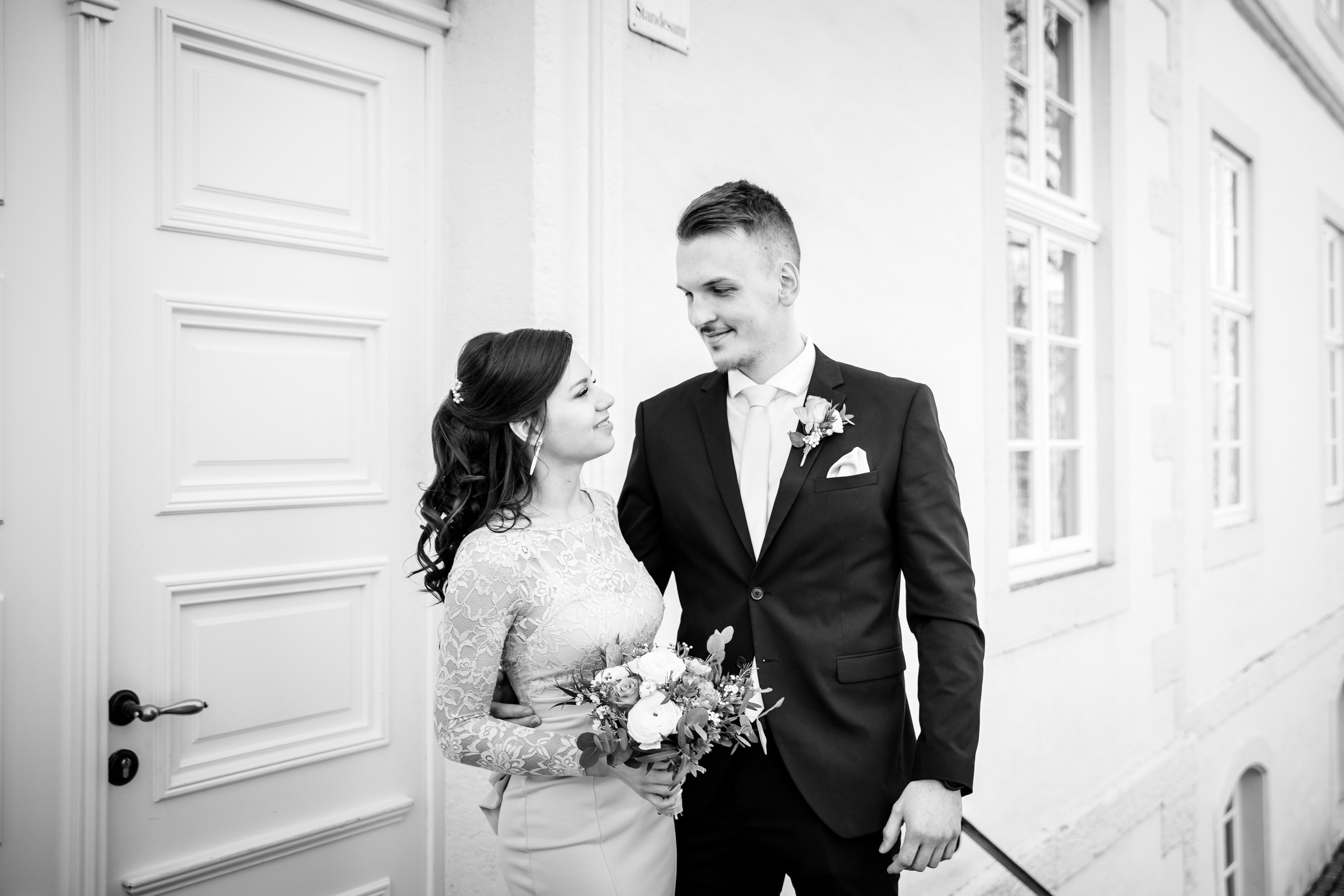 Standesamtliche Trauung Ovelgönne – Natürliche Hochzeitsfotos & Emotionale Reportagen. Hochzeitsfotografin in Gütersloh | Authentische Hochzeitsreportagen | TK Photographie