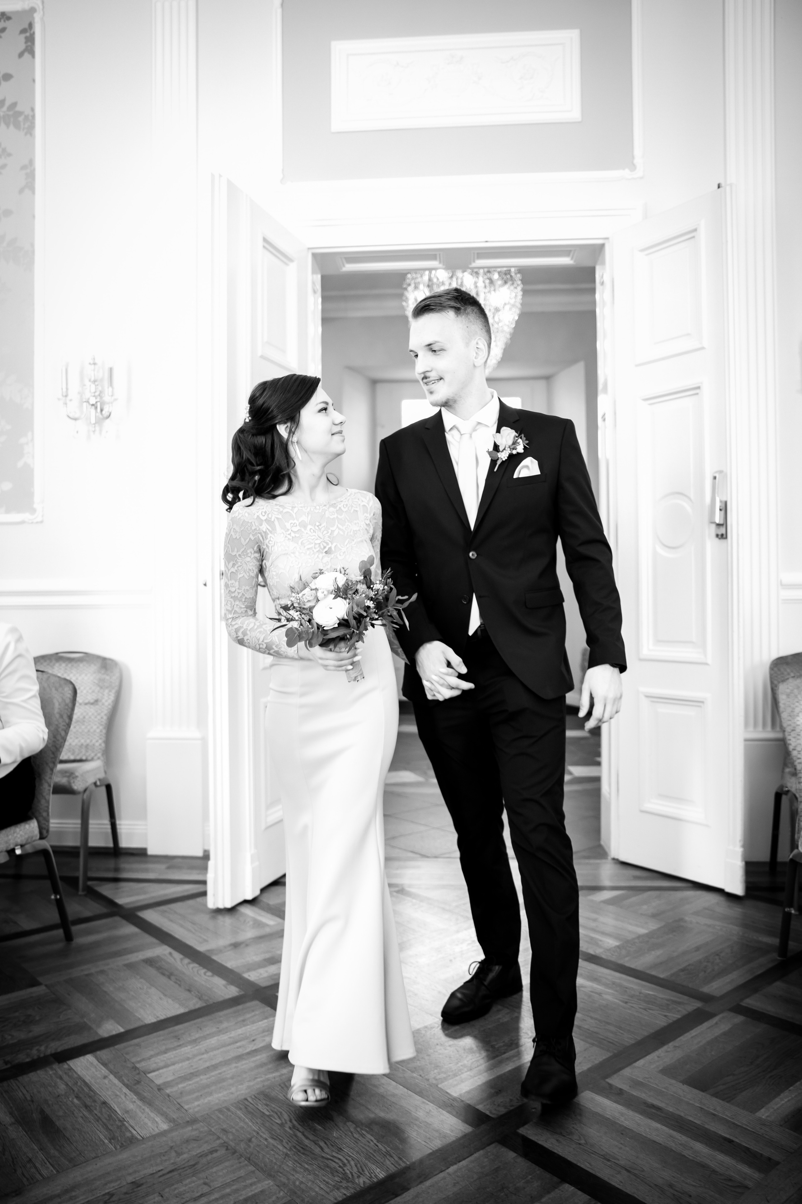 Standesamtliche Trauung Ovelgönne – Natürliche Hochzeitsfotos & Emotionale Reportagen. Hochzeitsfotografin in Gütersloh | Authentische Hochzeitsreportagen | TK Photographie