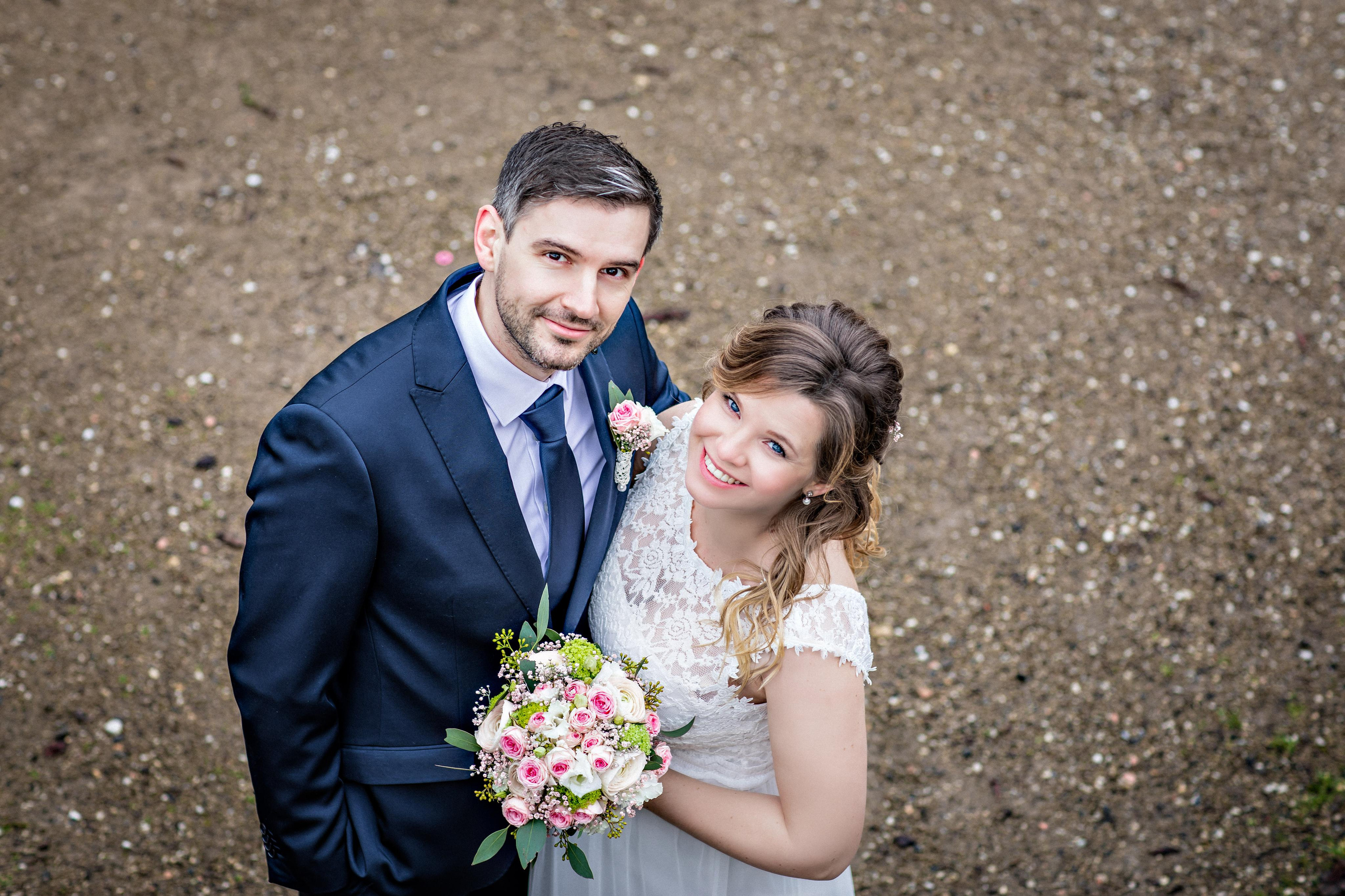 Hochzeit auf der Sparrenburg Bielefeld & Altes Rathaus – Natürliche Hochzeitsfotos & Emotionale Reportagen. Hochzeitsfotografin in Gütersloh | Authentische Hochzeitsreportagen | TK Photographie