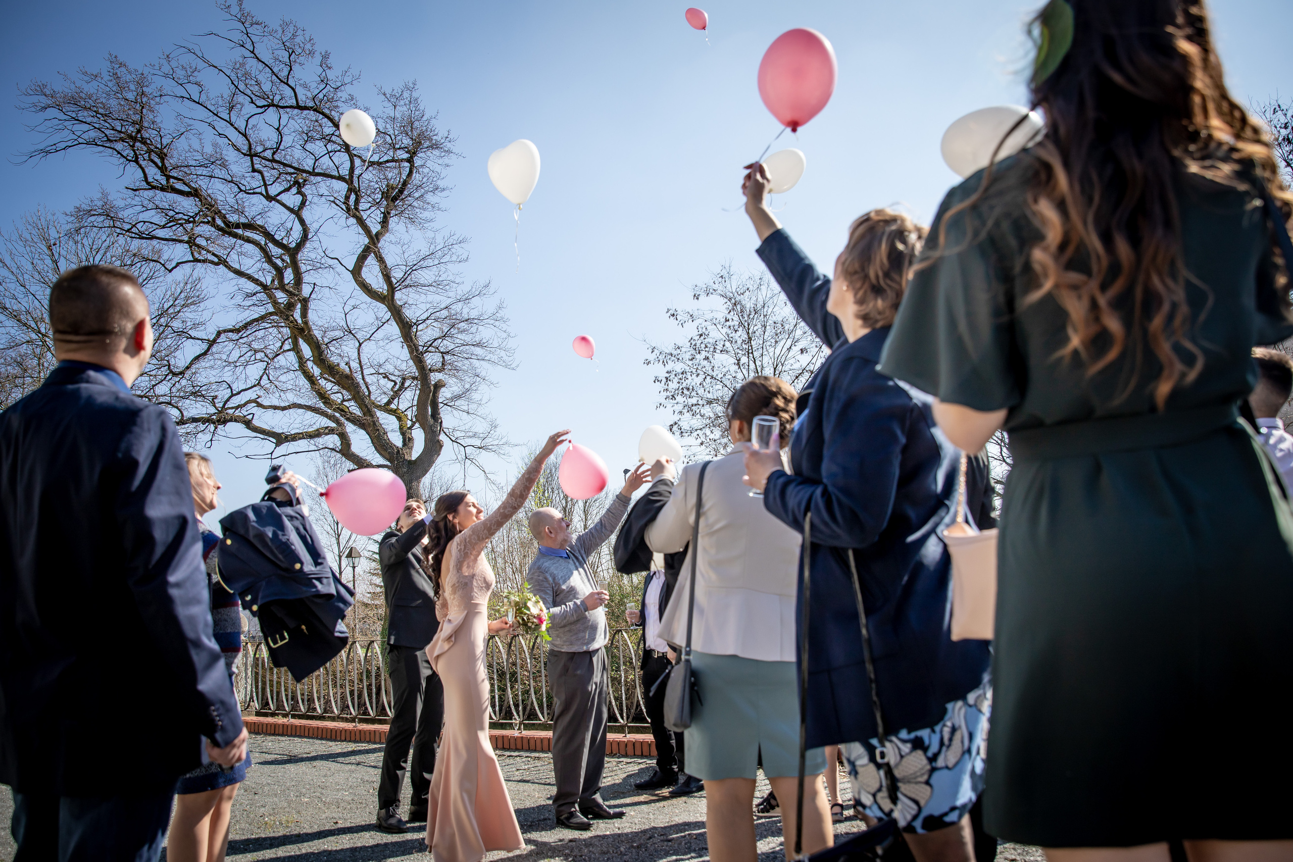 Standesamtliche Trauung Ovelgönne – Natürliche Hochzeitsfotos & Emotionale Reportagen. Hochzeitsfotografin in Gütersloh | Authentische Hochzeitsreportagen | TK Photographie