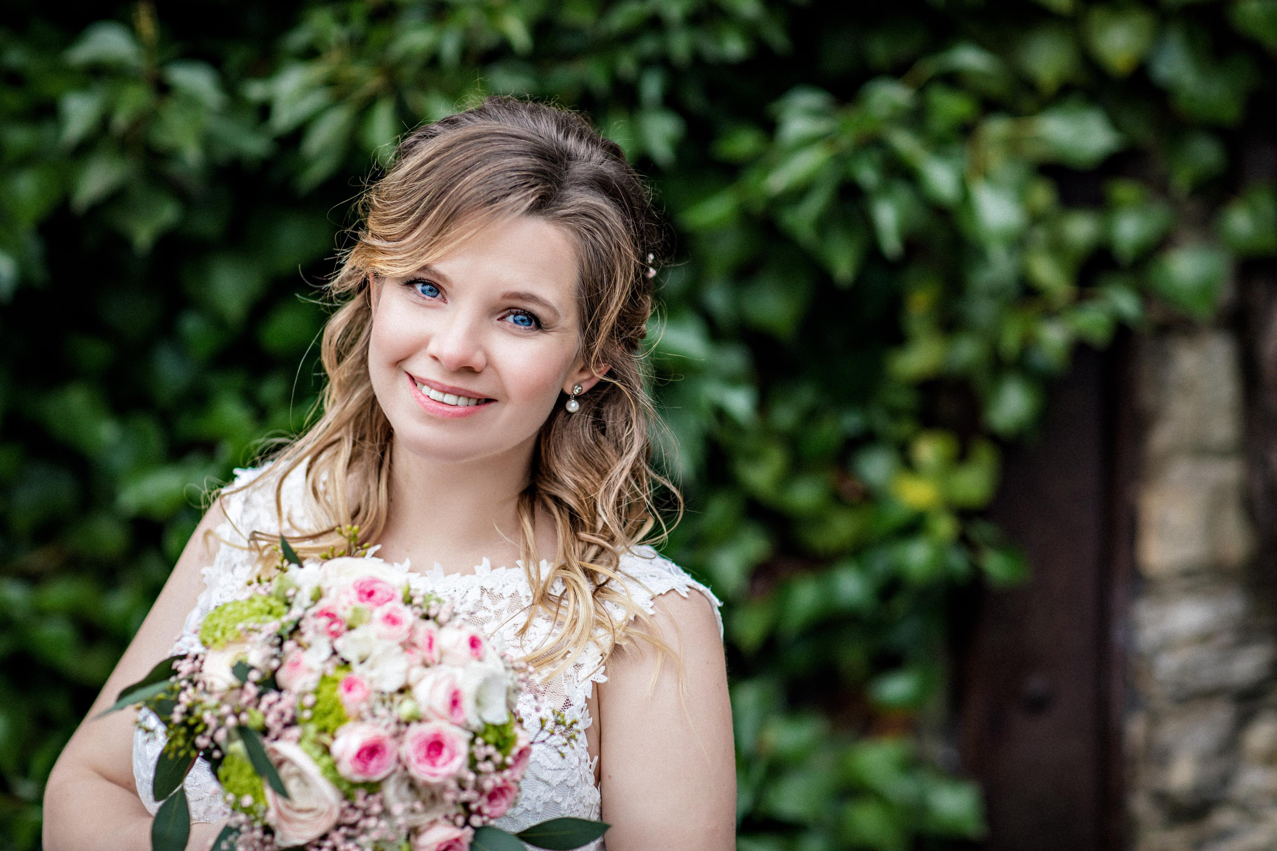 Hochzeit auf der Sparrenburg Bielefeld & Altes Rathaus – Natürliche Hochzeitsfotos & Emotionale Reportagen. Hochzeitsfotografin in Gütersloh | Authentische Hochzeitsreportagen | TK Photographie