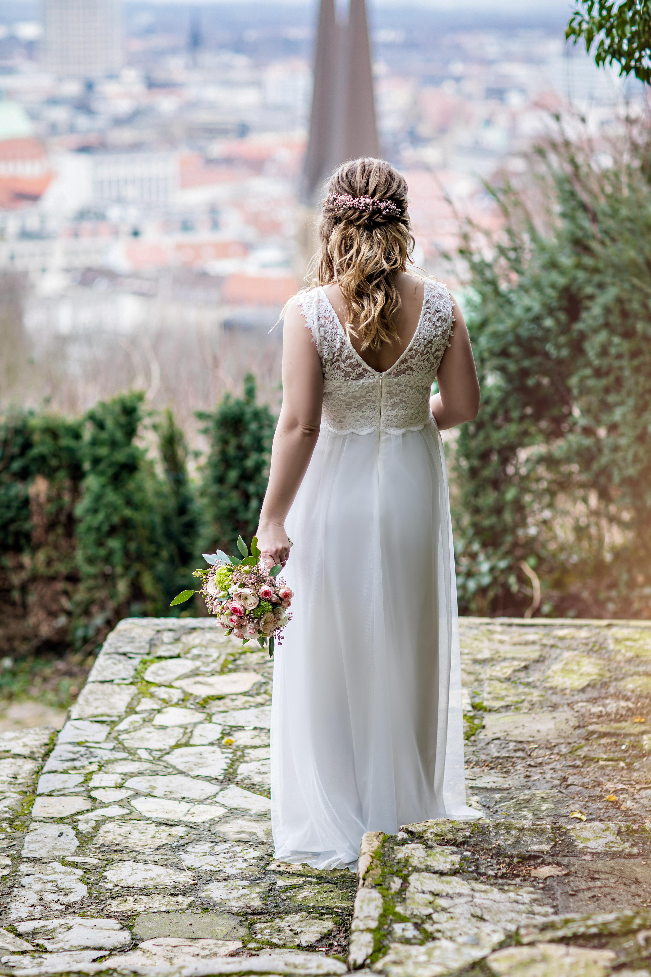 Hochzeit auf der Sparrenburg Bielefeld & Altes Rathaus – Natürliche Hochzeitsfotos & Emotionale Reportagen. Hochzeitsfotografin in Gütersloh | Authentische Hochzeitsreportagen | TK Photographie