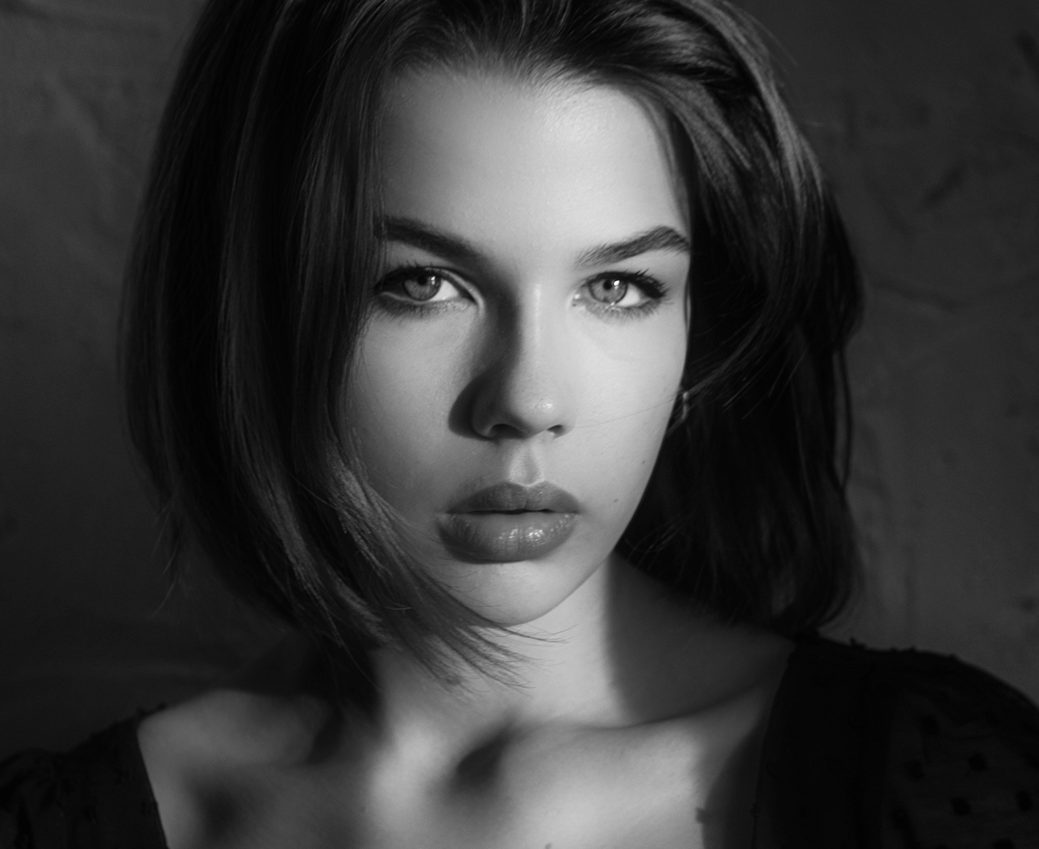 Portraits BW. Sandra Garanca Portrait and event photographer