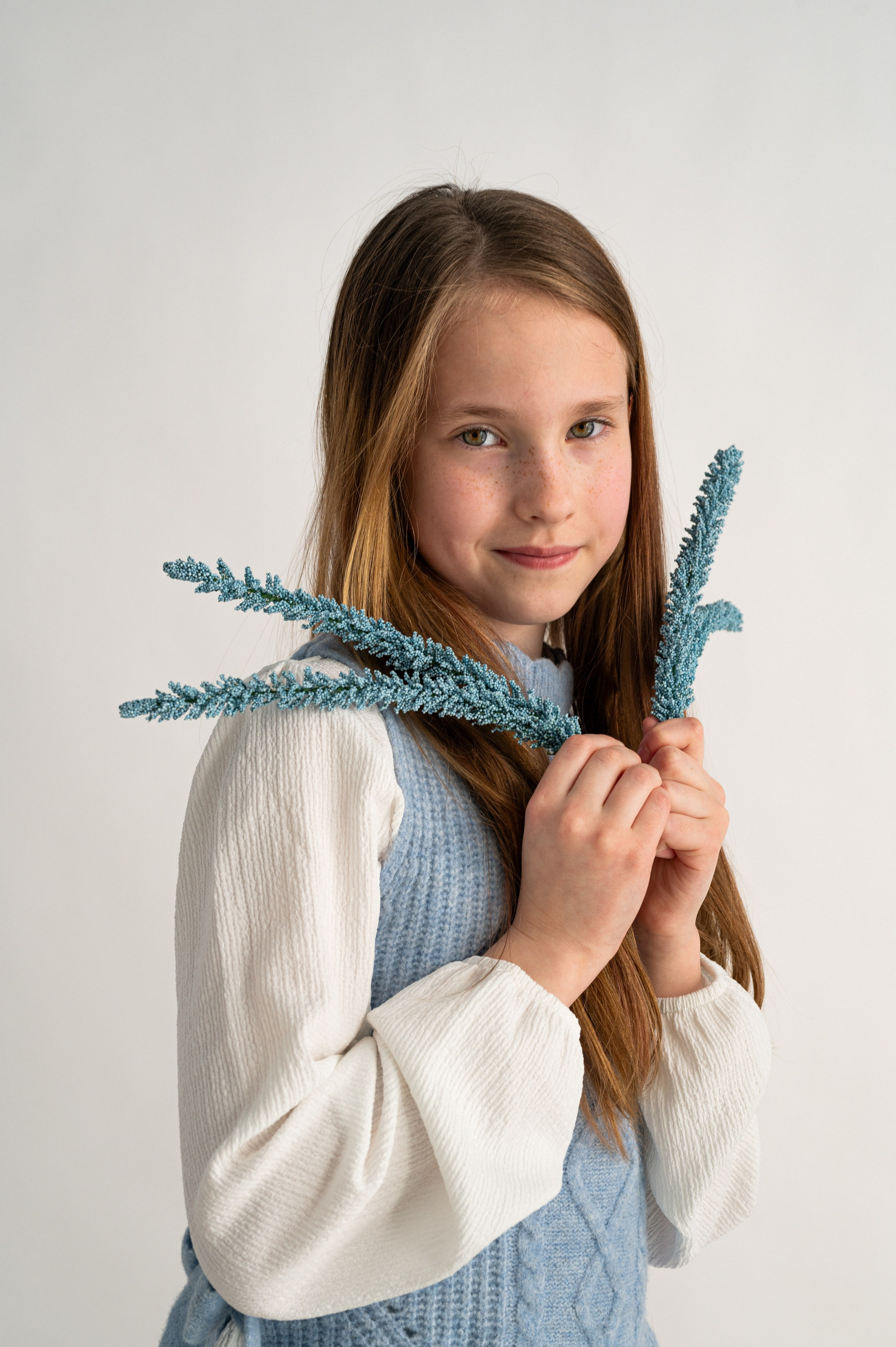 Polina — school yearbook. Photographer Yulia Lushnikova, Based in Valencia