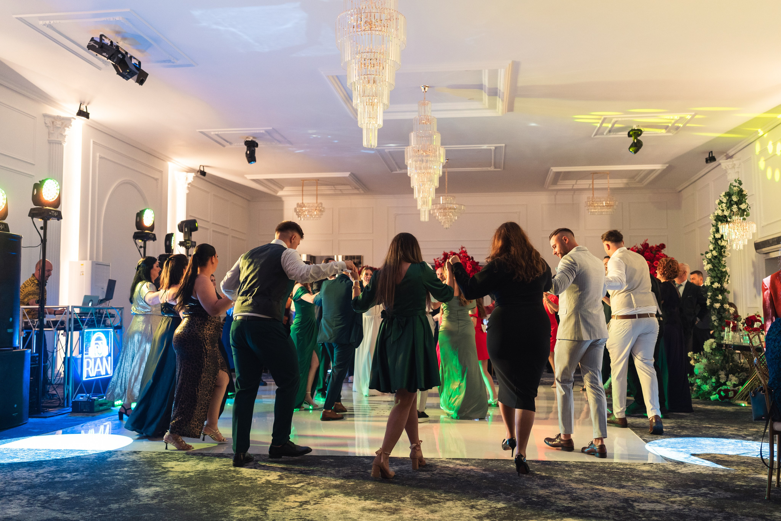 Nuntă - Daniela și Dănuț. ALB — Alexandru-Laurențiu Bîrsan | Fotograf în București