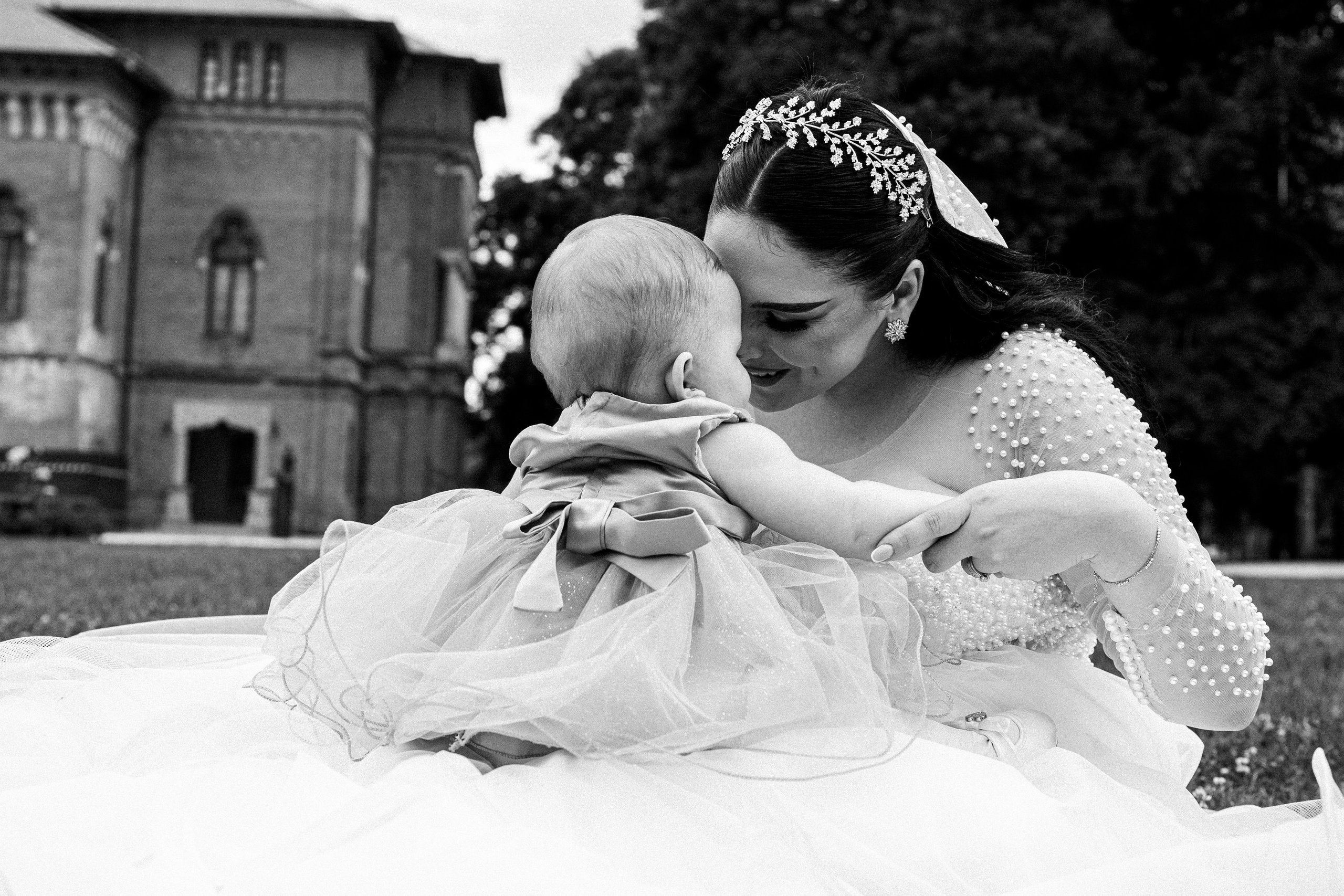Nuntă - Gabriela și Alexandru. ALB — Alexandru-Laurențiu Bîrsan | Fotograf în București